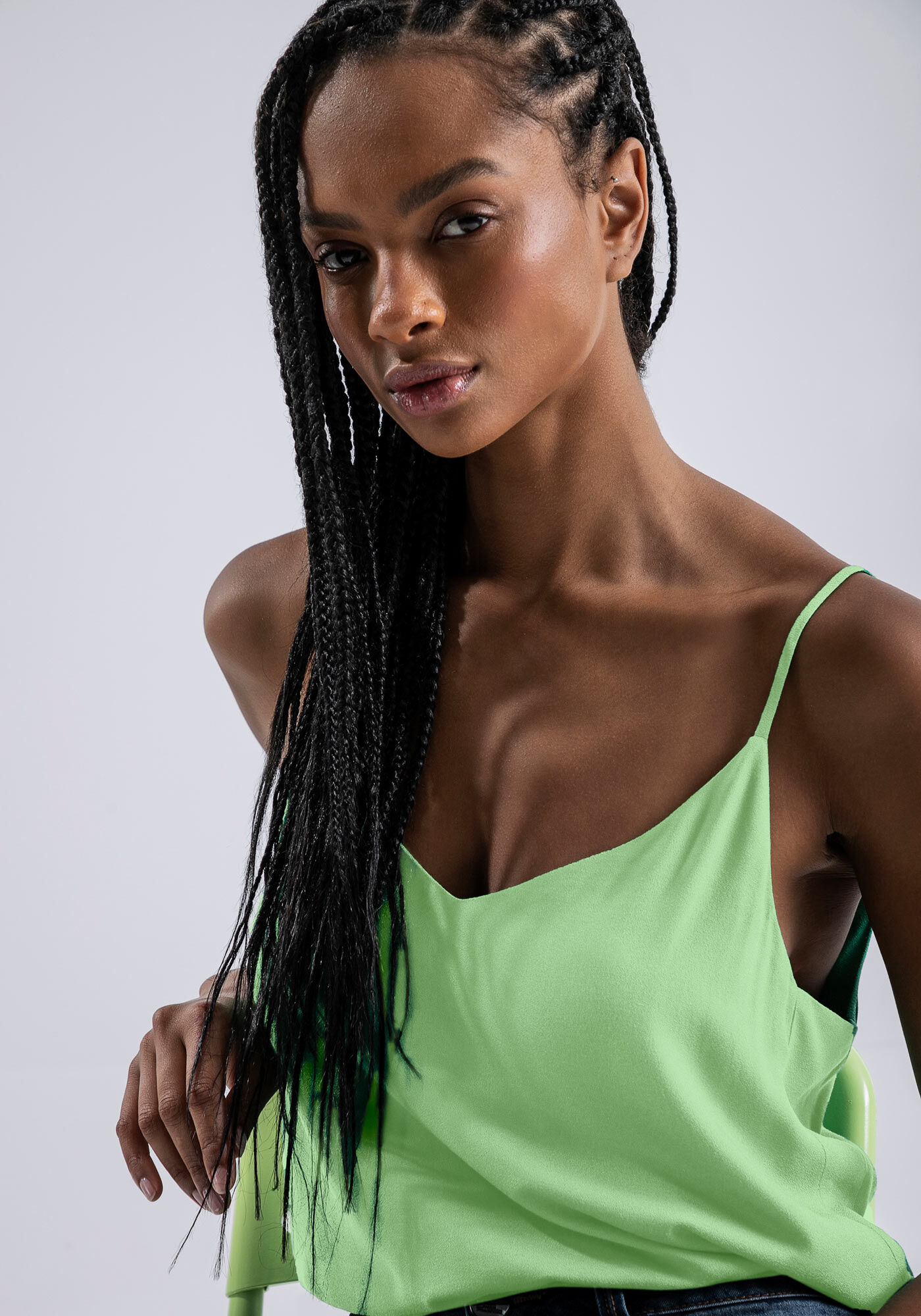 Blusa com Al&ccedil;as Crepe com Recorte Costas, , large.