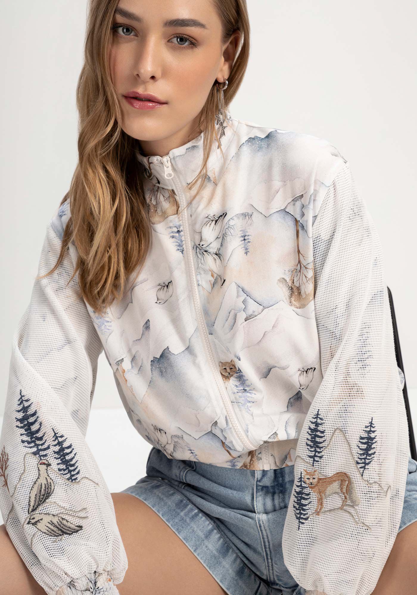 Jaqueta Estampada em Viscose com Manga Tela, FOX, large.