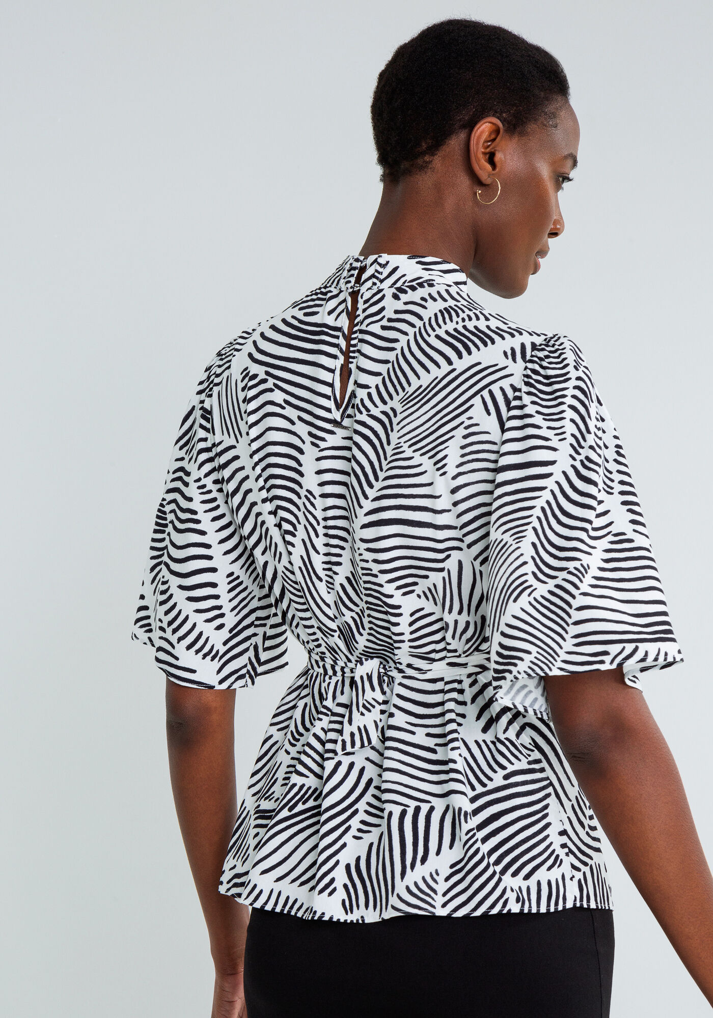 Blusa Corrente Gola Alta Estampa, REFLEXOS, large.