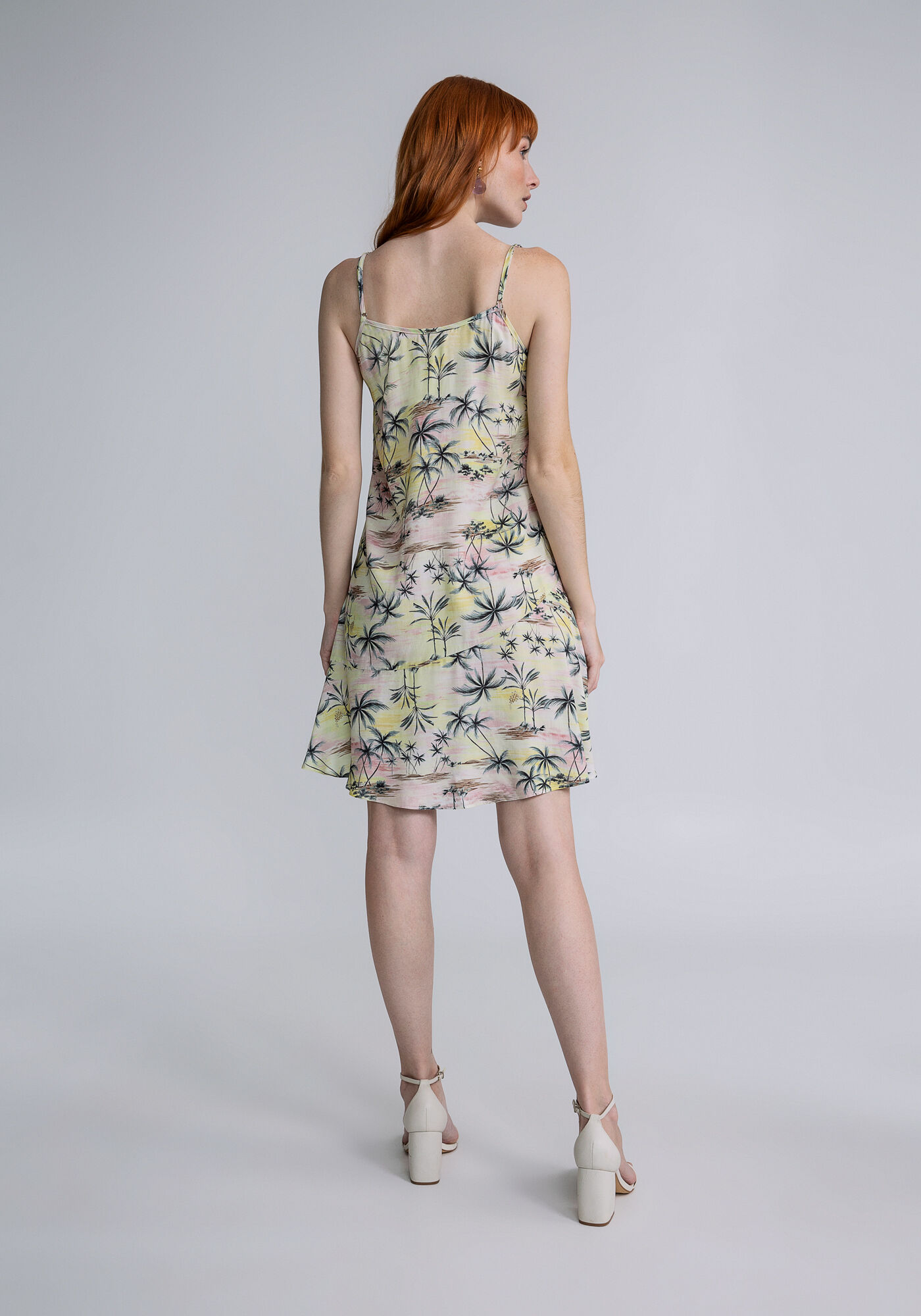 Vestido com Al&ccedil;as Curto Estampado, DUNAS, large.