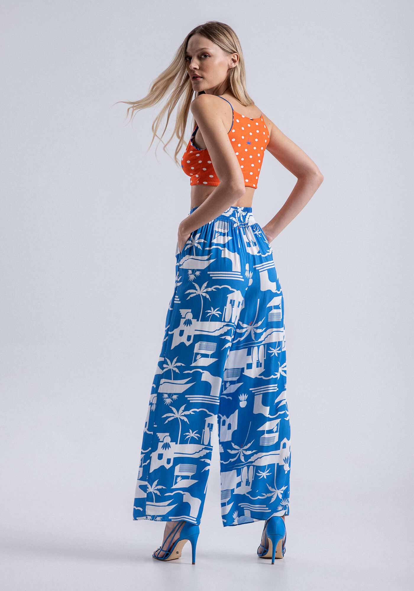 Cal&ccedil;a Reta Ampla em Viscose Estampada, , large.