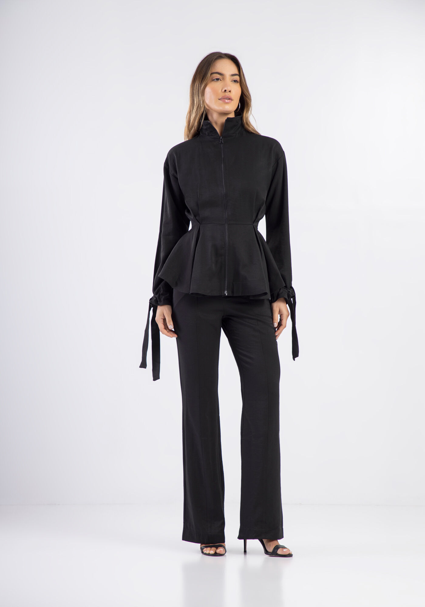 Jaqueta Parka Acinturada com Amarra&ccedil;&atilde;o Mangas, , large.