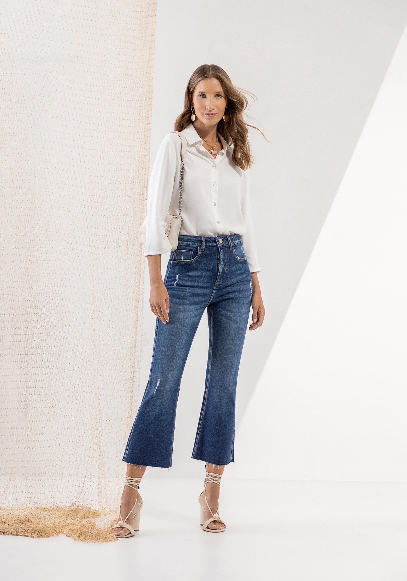 Camisa Alfaiataria em Viscose com Manga 3/4, , large.