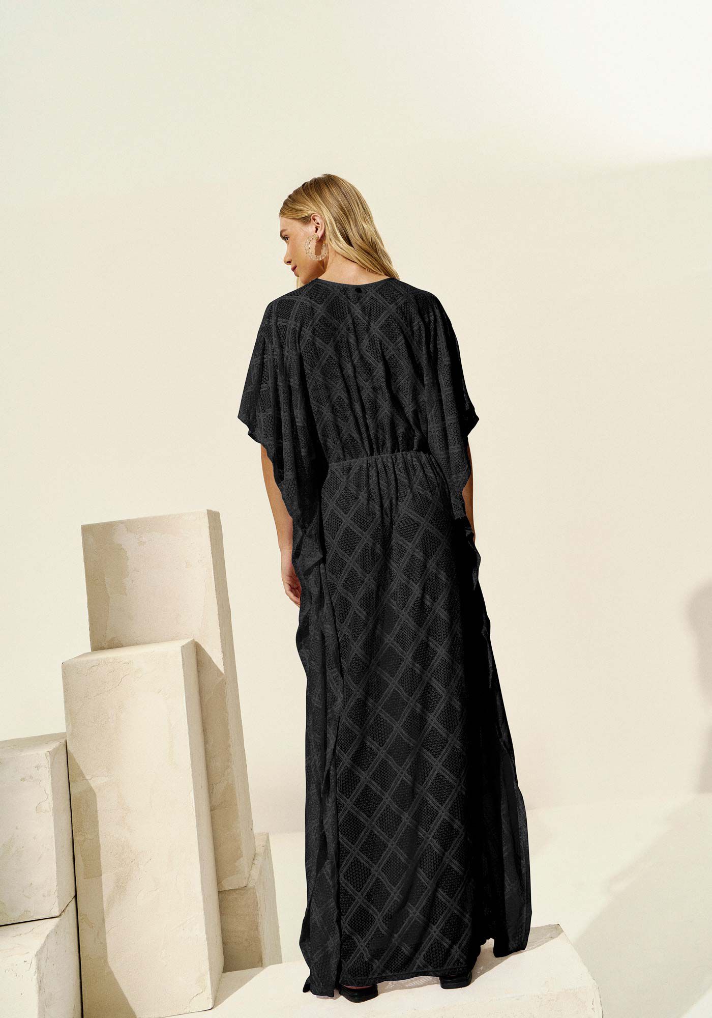 Vestido Sa&iacute;da de Praia em Malha Rendada, , large.