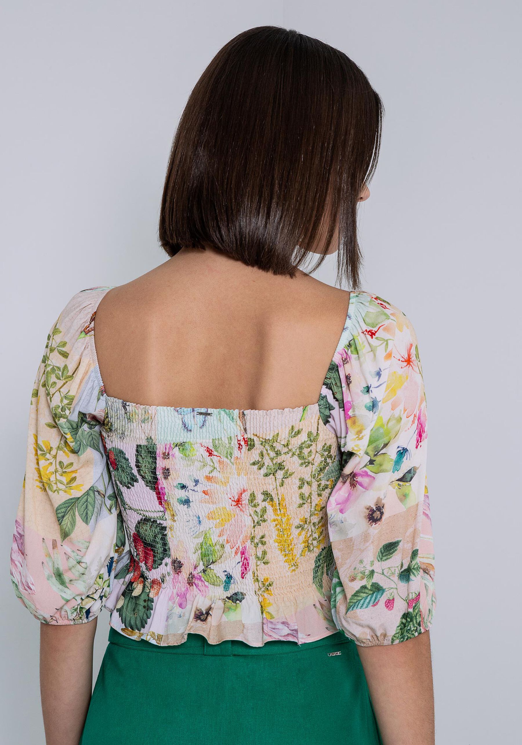 Blusa Manga Bufante em Viscose com Lastex, . Blusa Manga Bufante em Viscose com Lastex, , large.