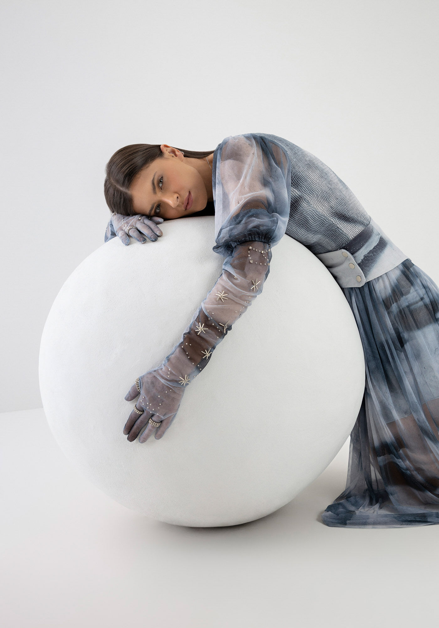 Vestido Longo em Tule com Recorte Sobreposto, ATMOSFERA, large.