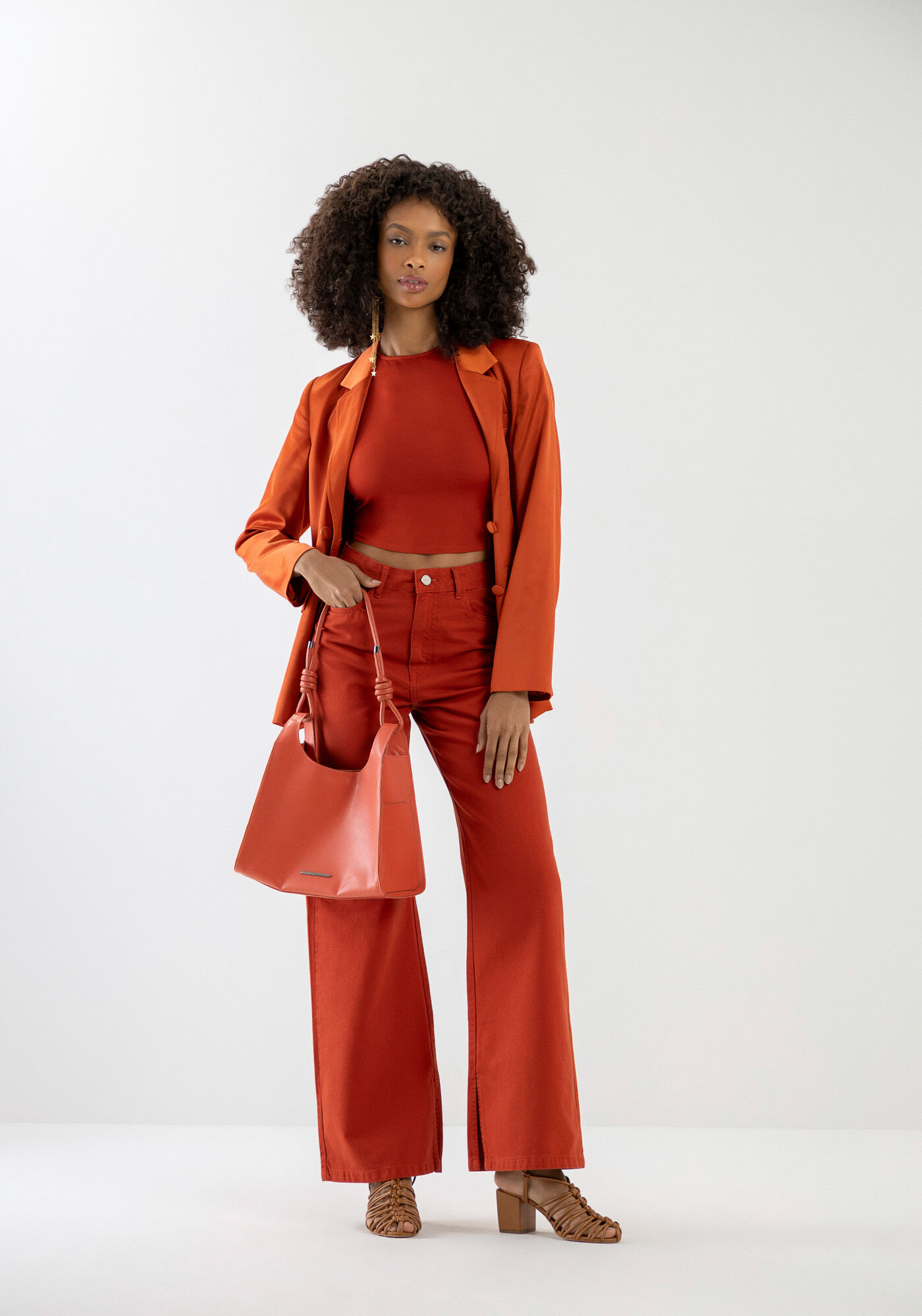 Regata Halter Neck em Malha Aveludada Cropped, LARANJA FERY, large.