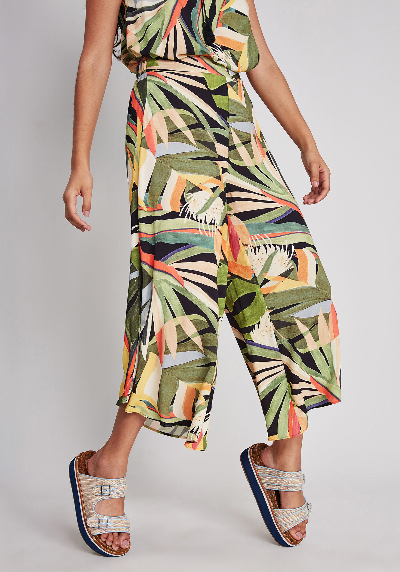 Calça shop pantacourt lezalez