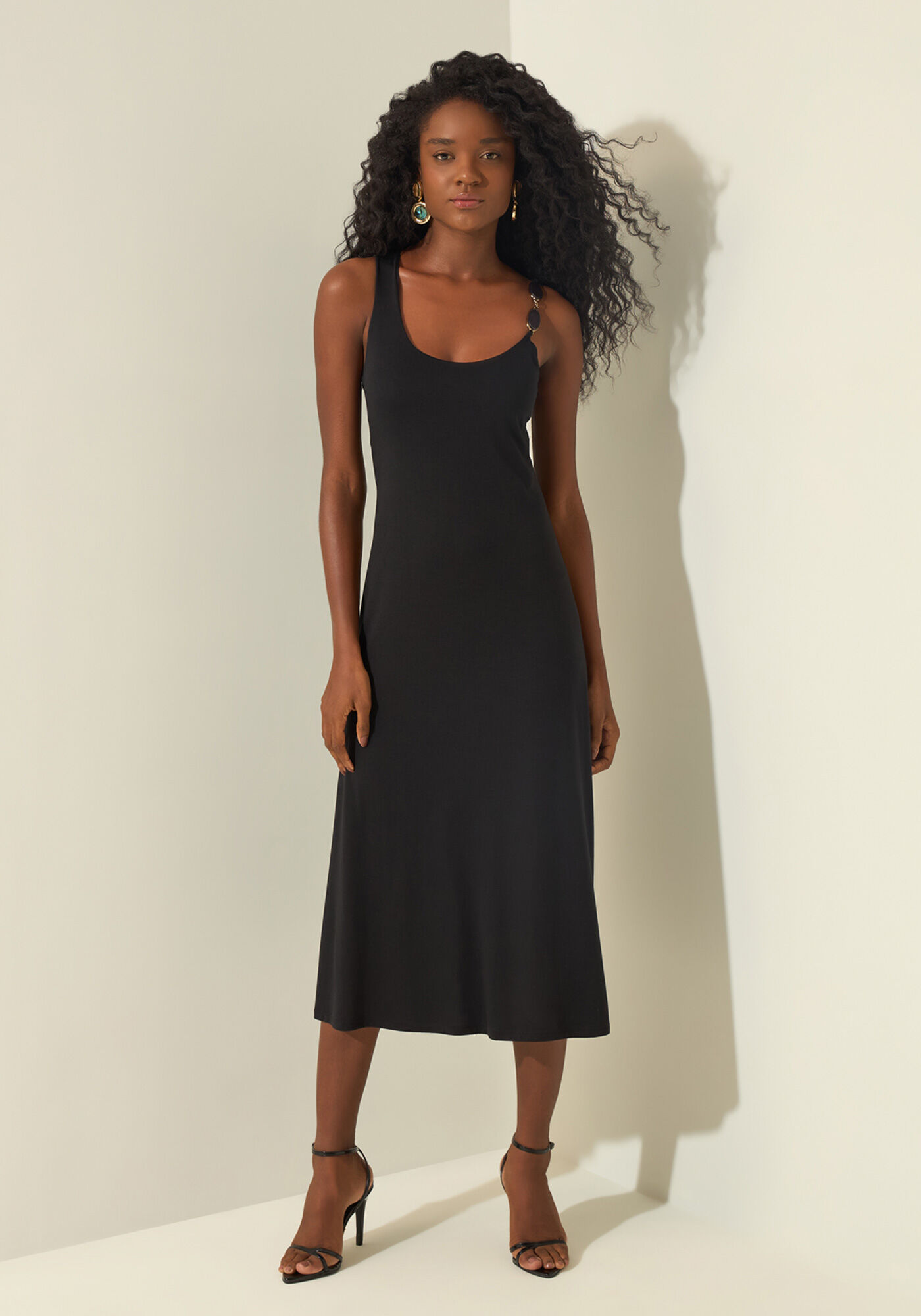 Vestido Ch&aacute; Com Al&ccedil;as Diferenciadas Em Malha Liocel, PRETO, large.