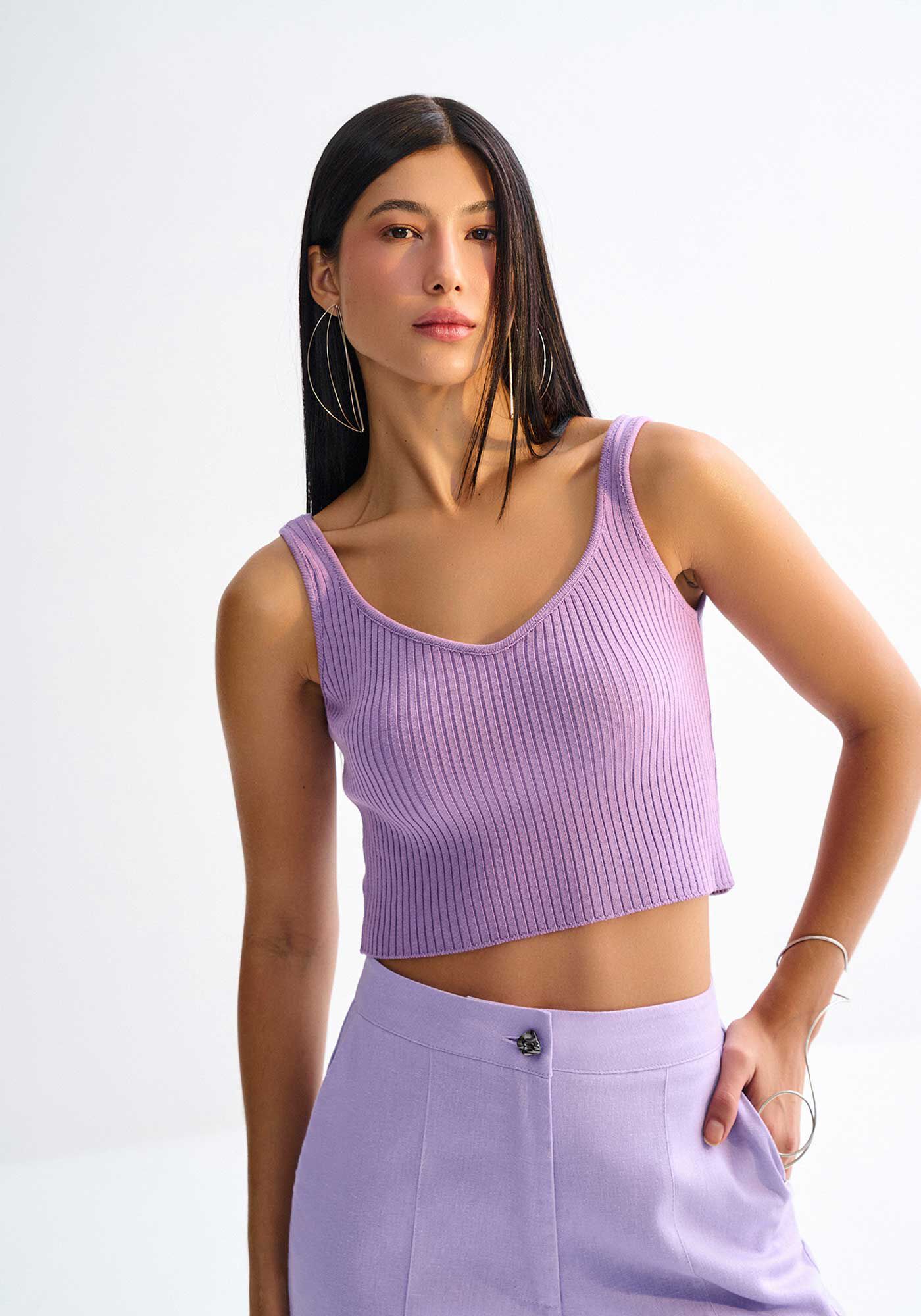 Blusa Cropped em Tric&ocirc; Canelado com Decote V, , large.