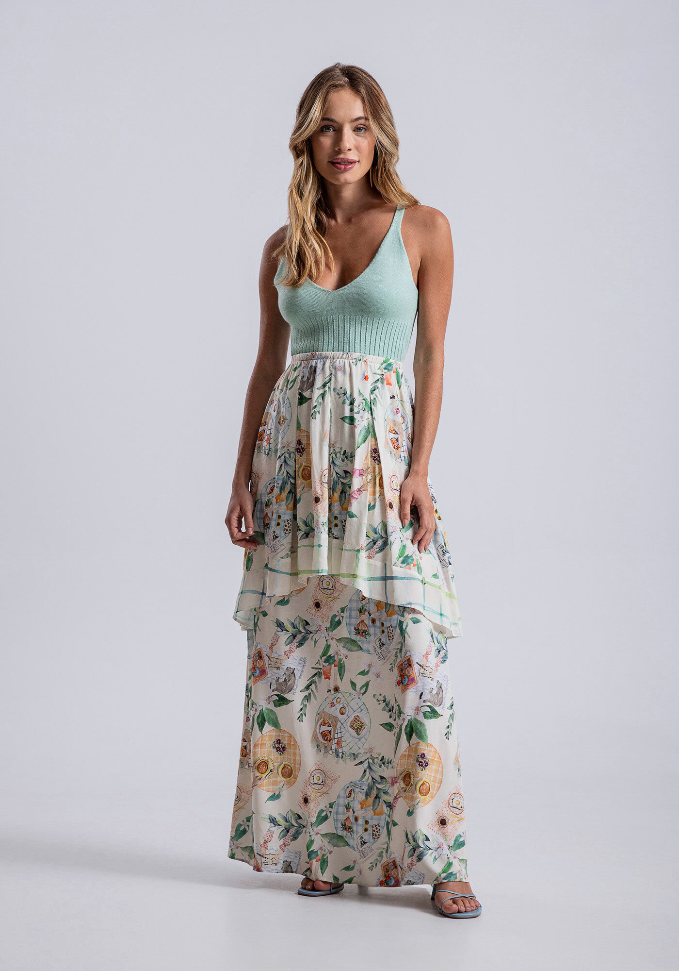 Vestido com shop saia longa