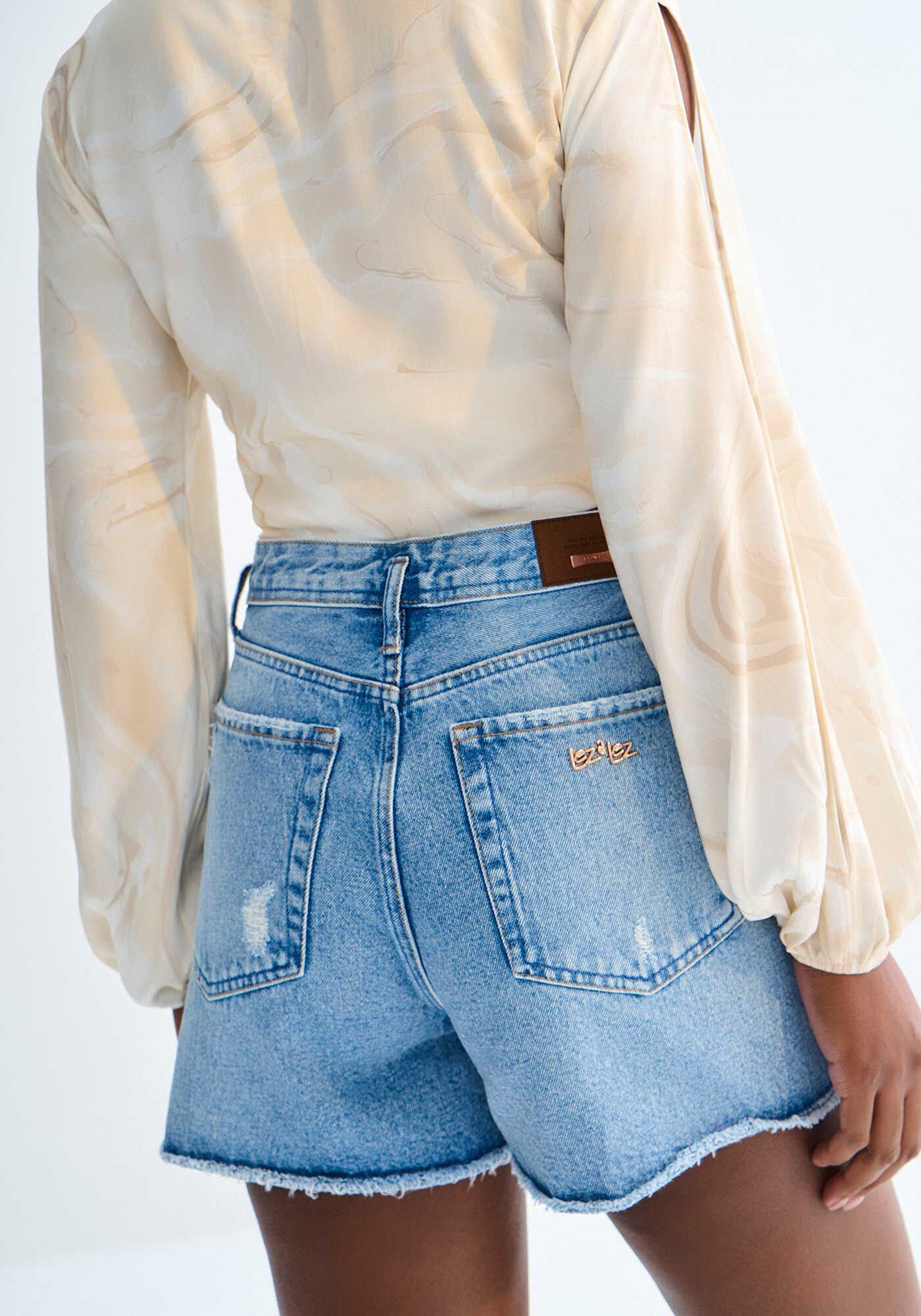 Shorts Jeans Hot Pant Cintura Alta Claro Destroyed, JEANS, large.