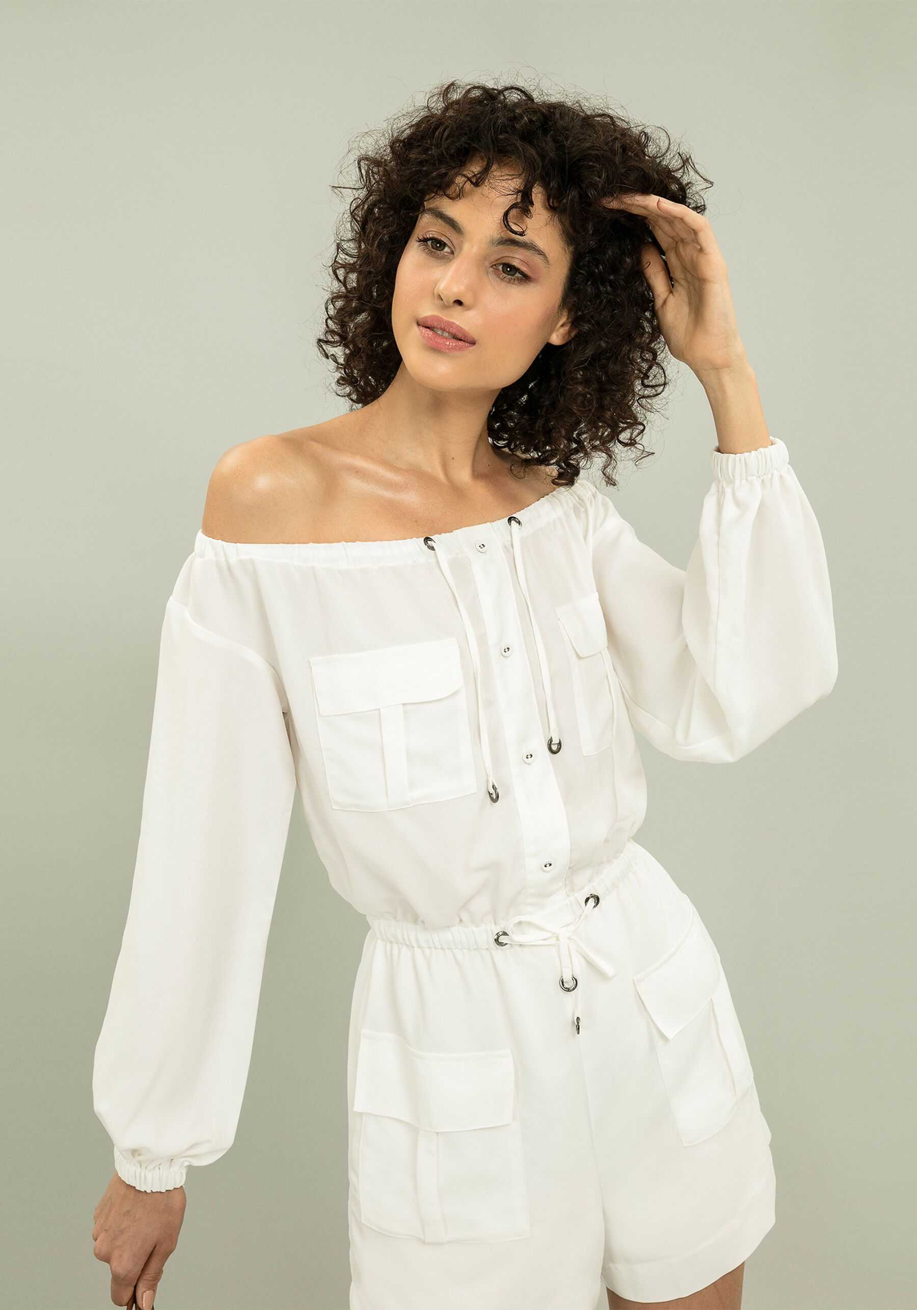 Macacão Curto Manga Longa Branco Off White, . Macacão Curto Manga Longa Branco Off White, , large.