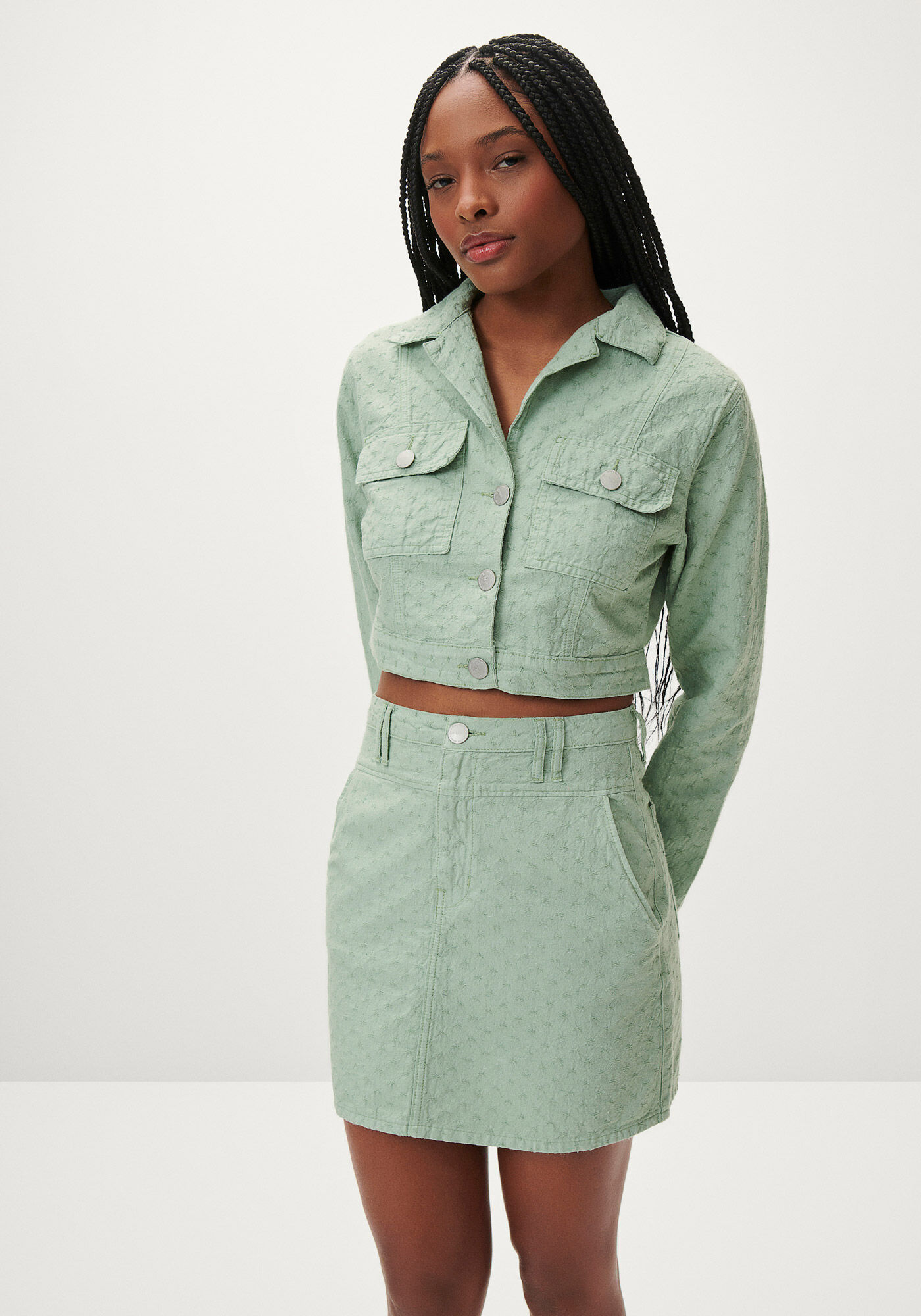 Saia Curta Sarja com Textura Sustent&aacute;vel, , large.