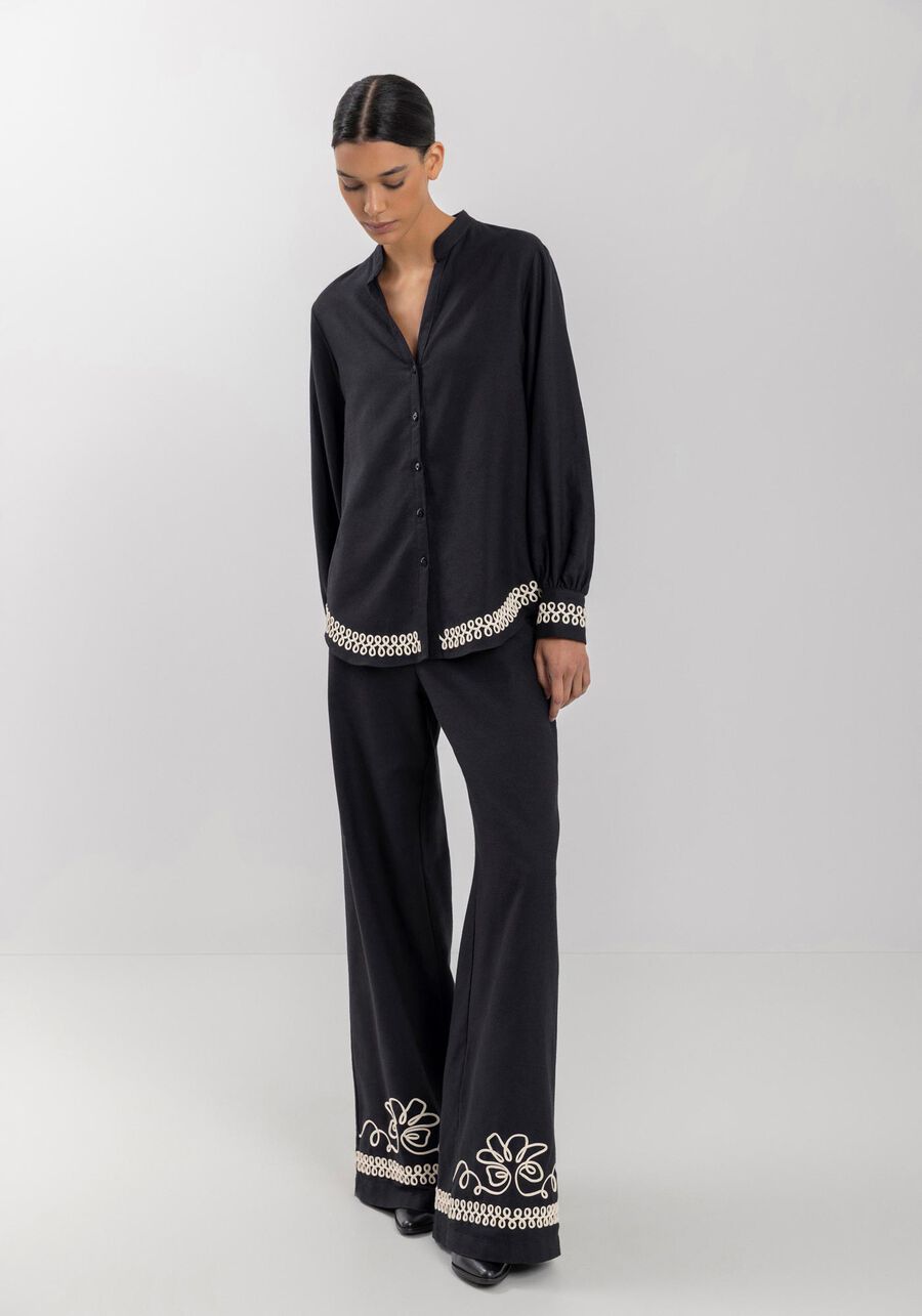 Calça Pantalona Com Cintura Alta E Bordados Em Alto Relevo, . Calça Pantalona Com Cintura Alta E Bordados Em Alto Relevo, , large.