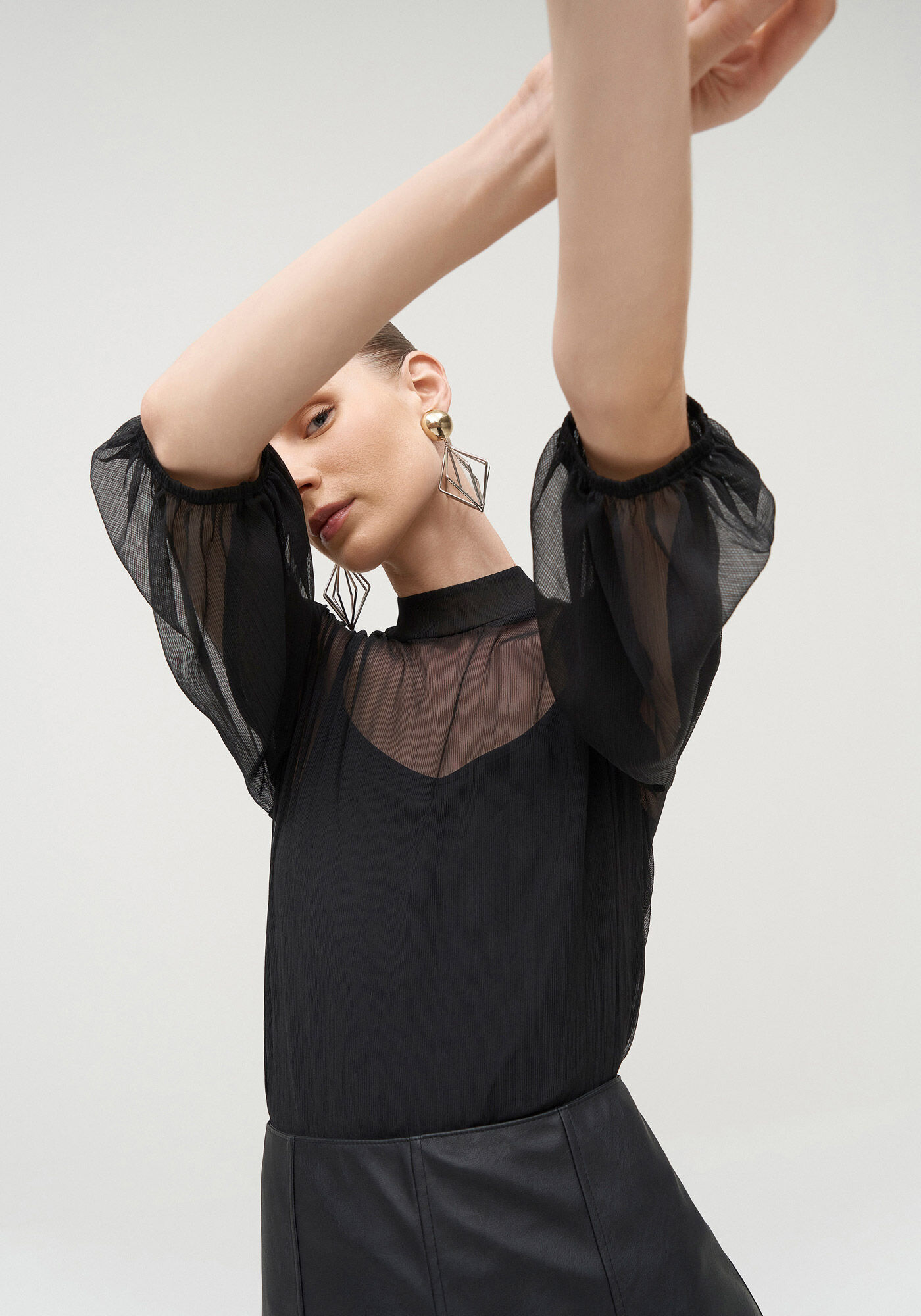 Blusa Manga Bufante com transparente Lez a Lez