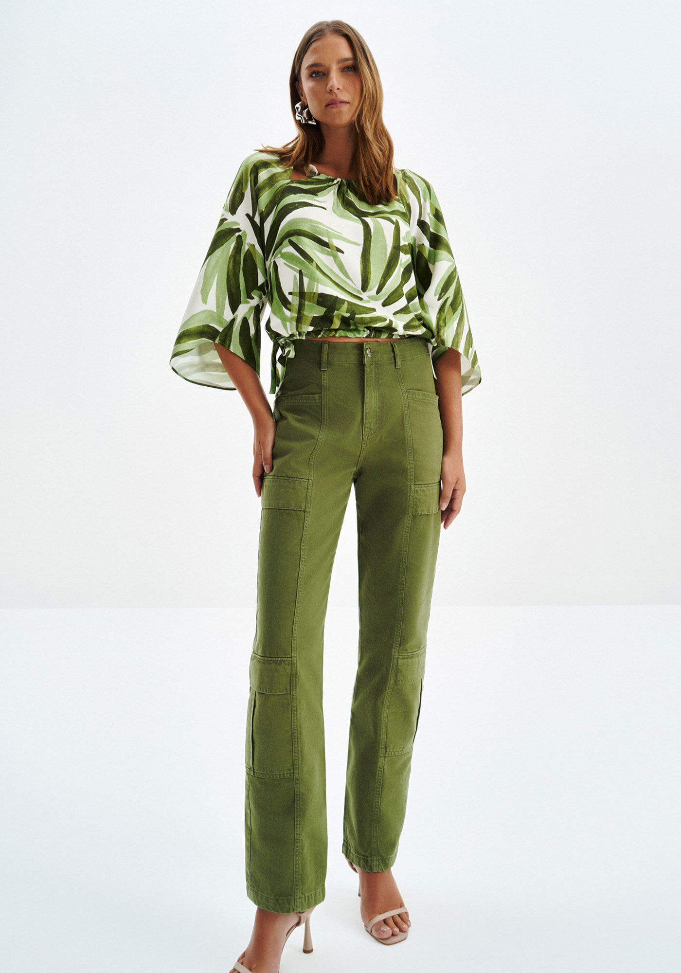 Blusa Manga 3/4 em Viscose com Amarra&ccedil;&atilde;o, LEAF, large.