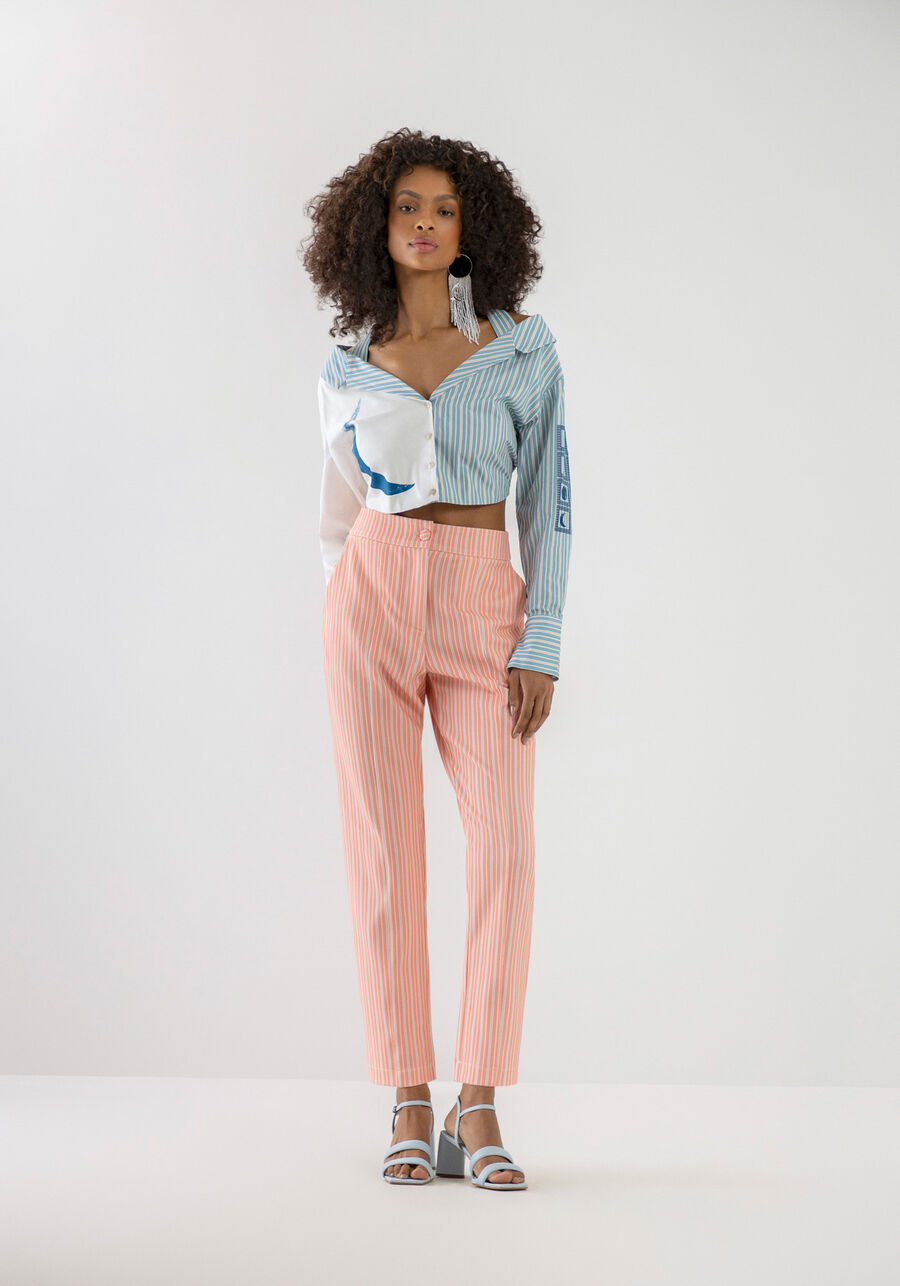 Camisa Cropped em Tricoline com Detalhe Alça, CELESTE. Camisa Cropped em Tricoline com Detalhe Alça, CELESTE, large.