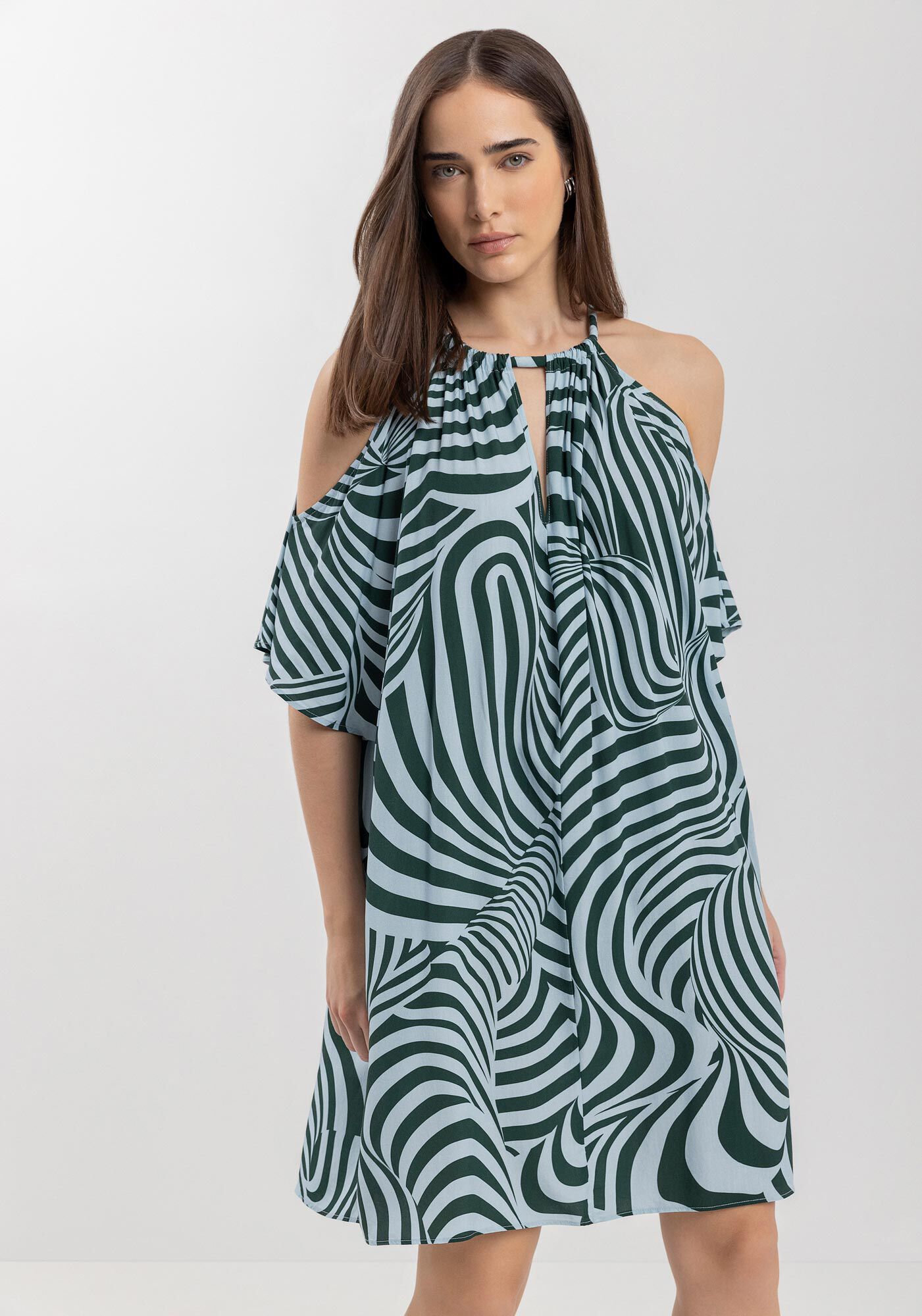 Vestido Curto Fluido Estampado Com Mangas Amplas Em Viscose, , large.