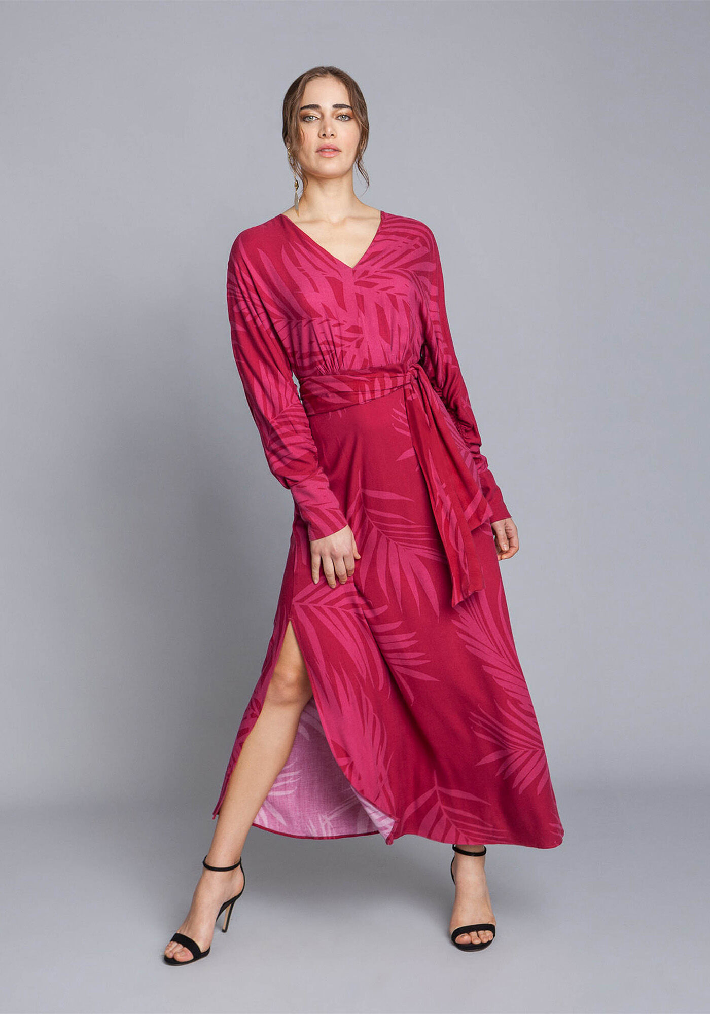 Vestido Manga Longa M&iacute;di Faixa, , large.