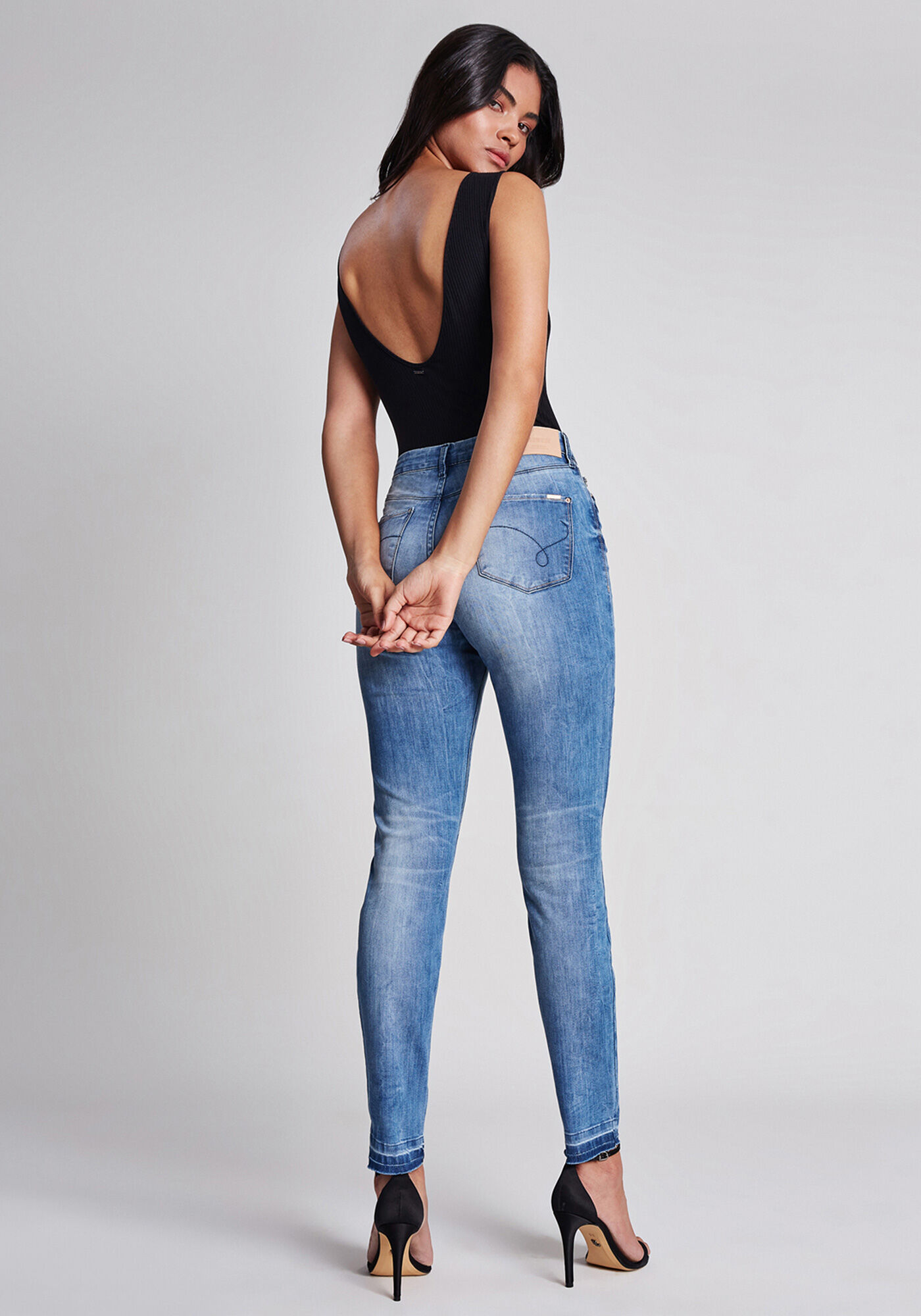 Cal&ccedil;a Cropped Aruba Every Day, , large.