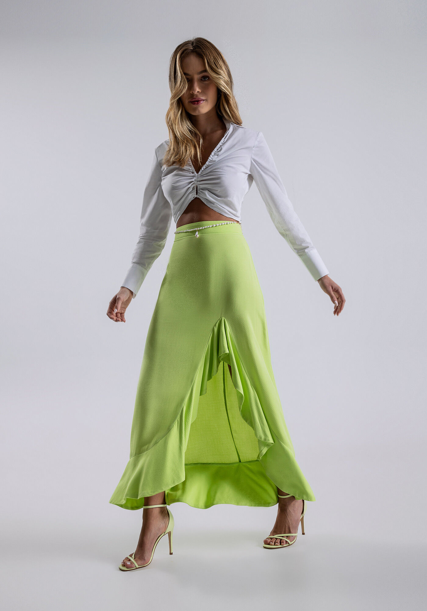Saia Midi Viscose Stars com Babado Fenda Lez a Lez