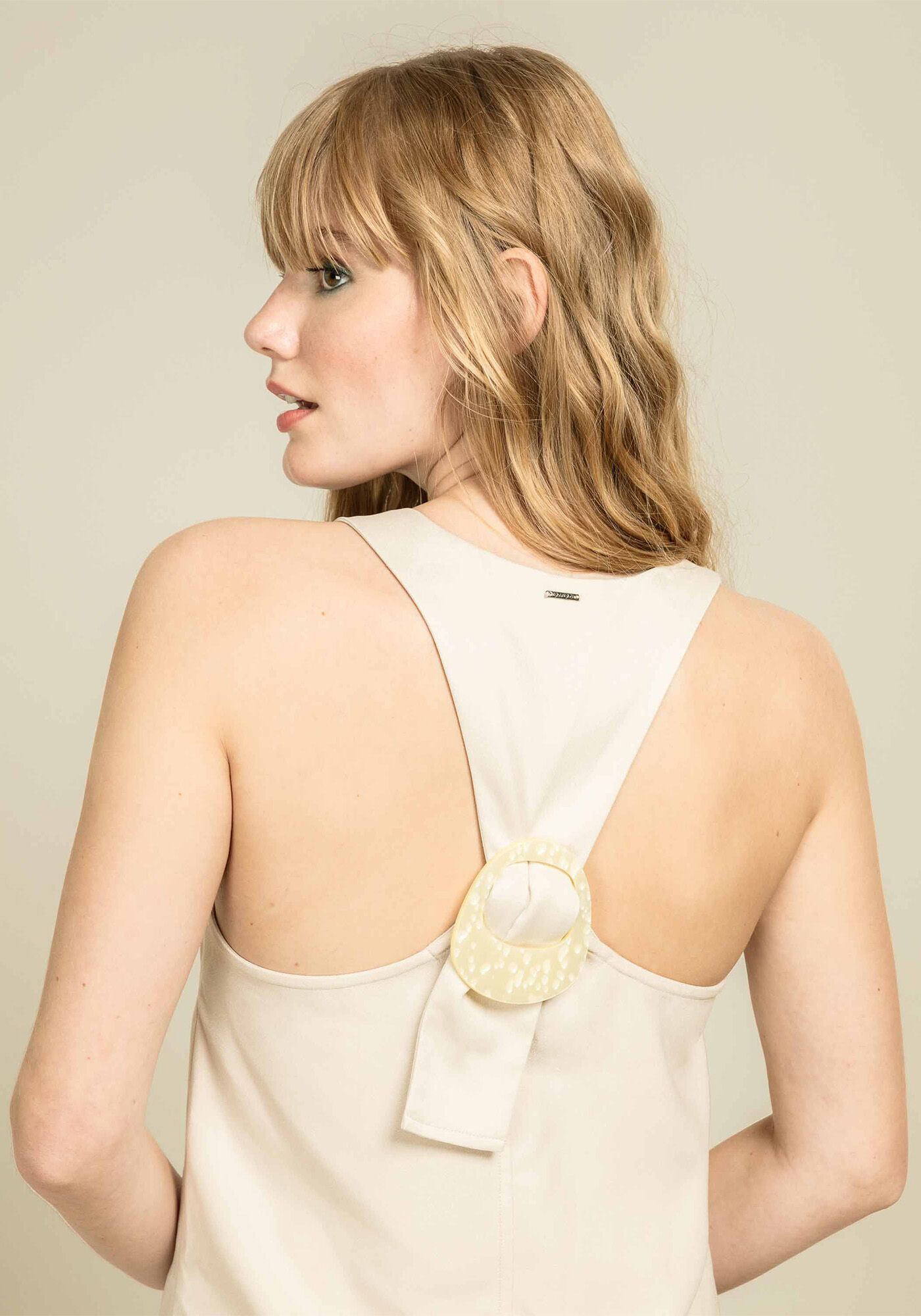 Blusa Recorte Argola Costas, , large.