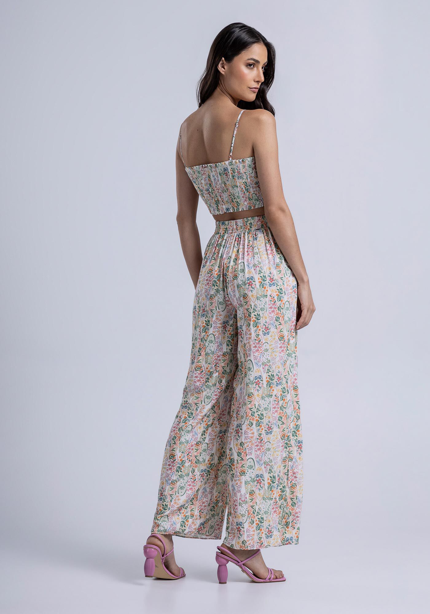 Blusa Cropped em Crepe com Decote Franzido, , large.