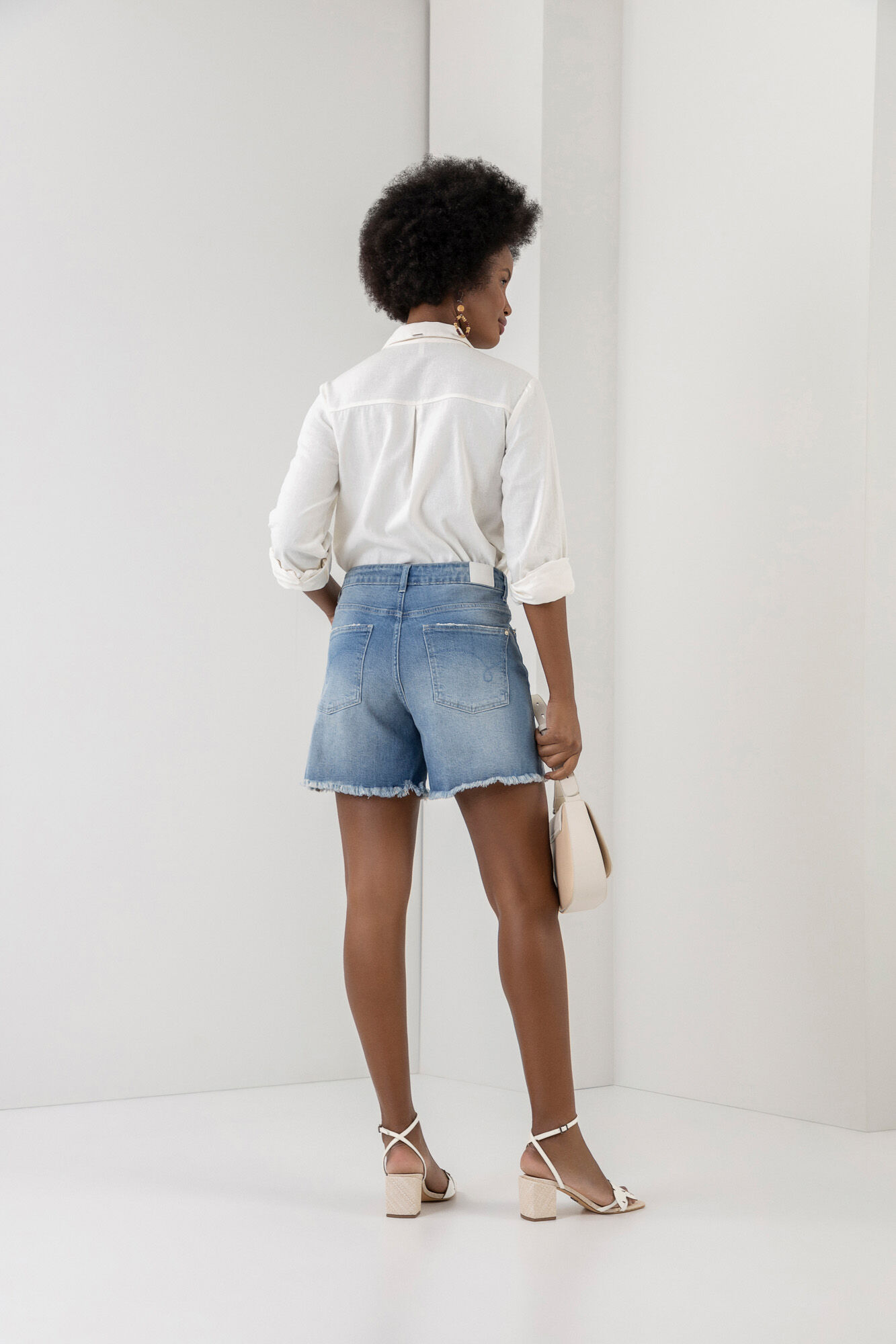 Bermuda Jeans Boyfriend com Len&ccedil;o Estampado, JEANS, large.