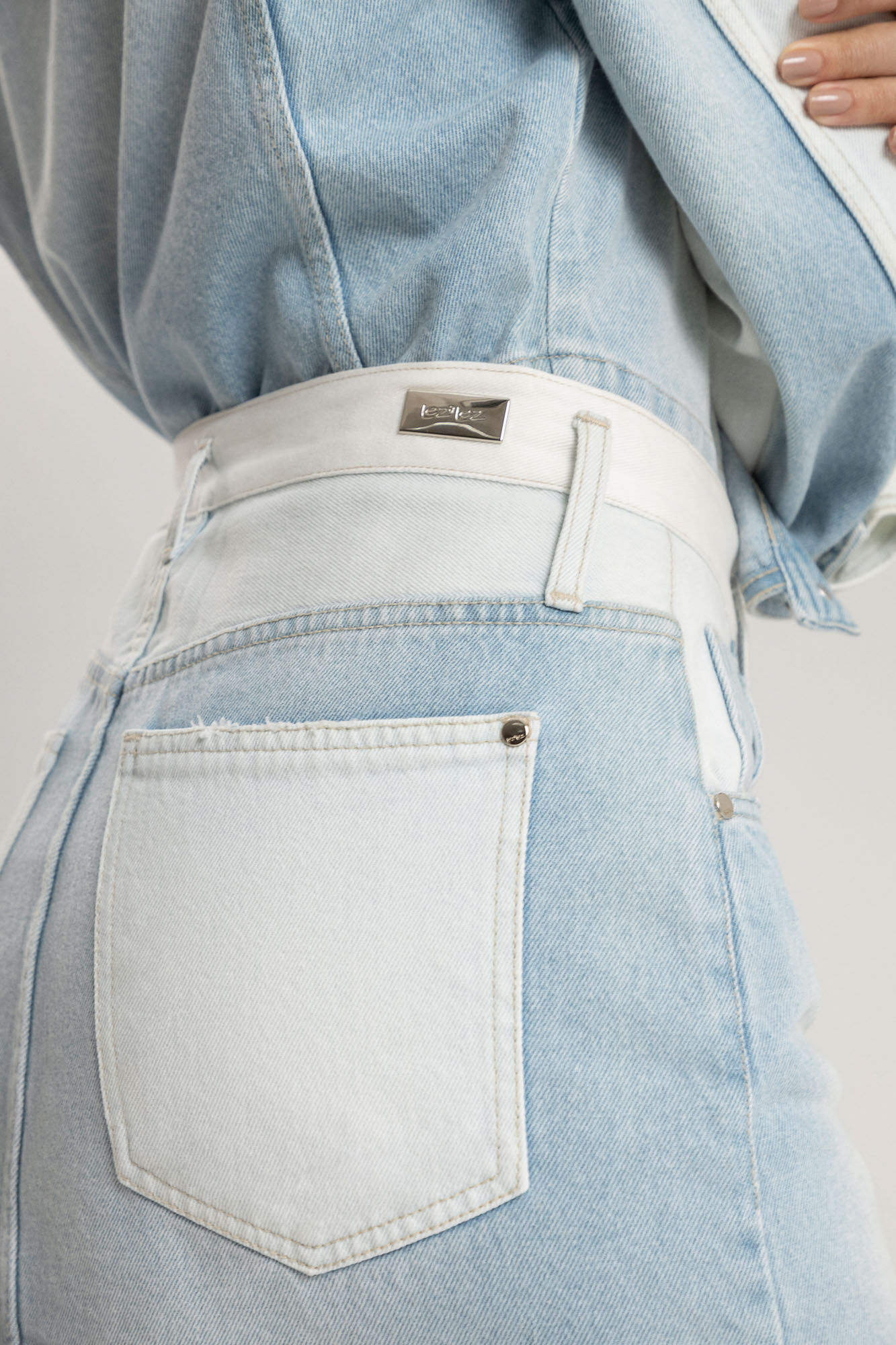 Saia Jeans Curta com Recortes Duo, JEANS, large.