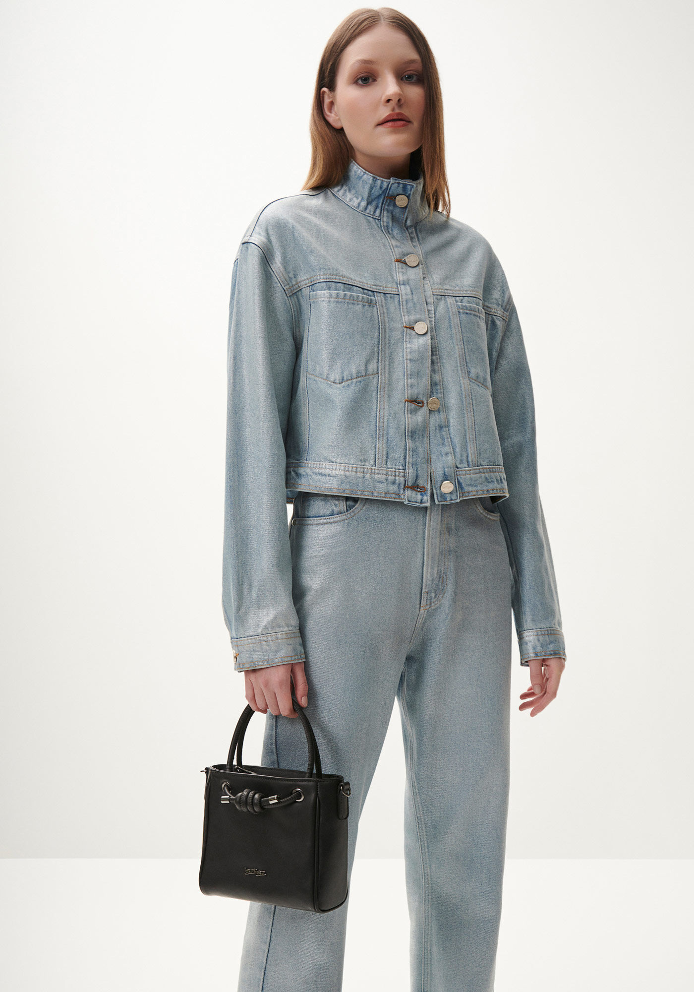 Jaqueta Jeans Cropped com Gola Alta, , large.