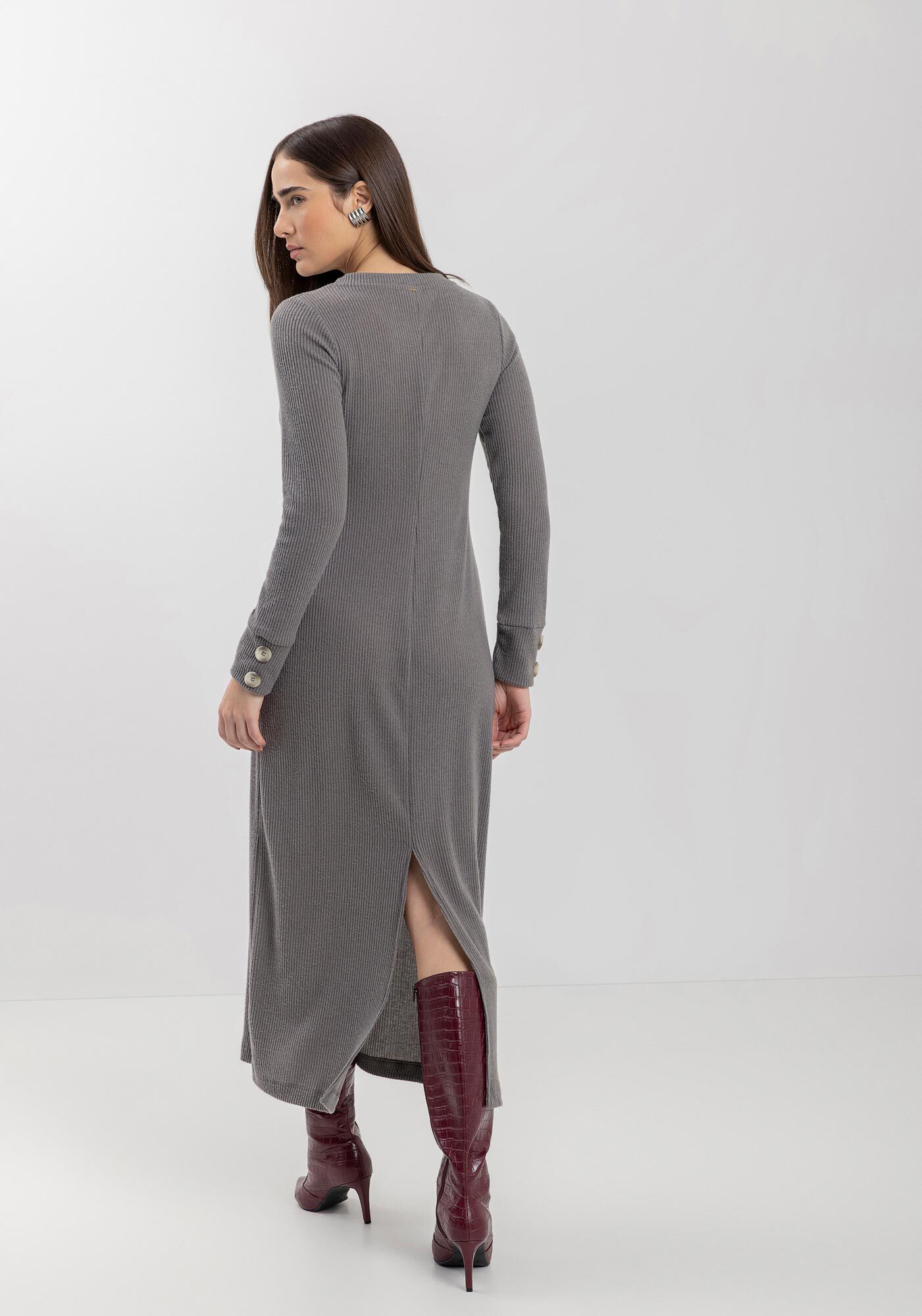 Vestido Midi Ch&aacute; De Mangas Longas Em Malha Canelada, , large.