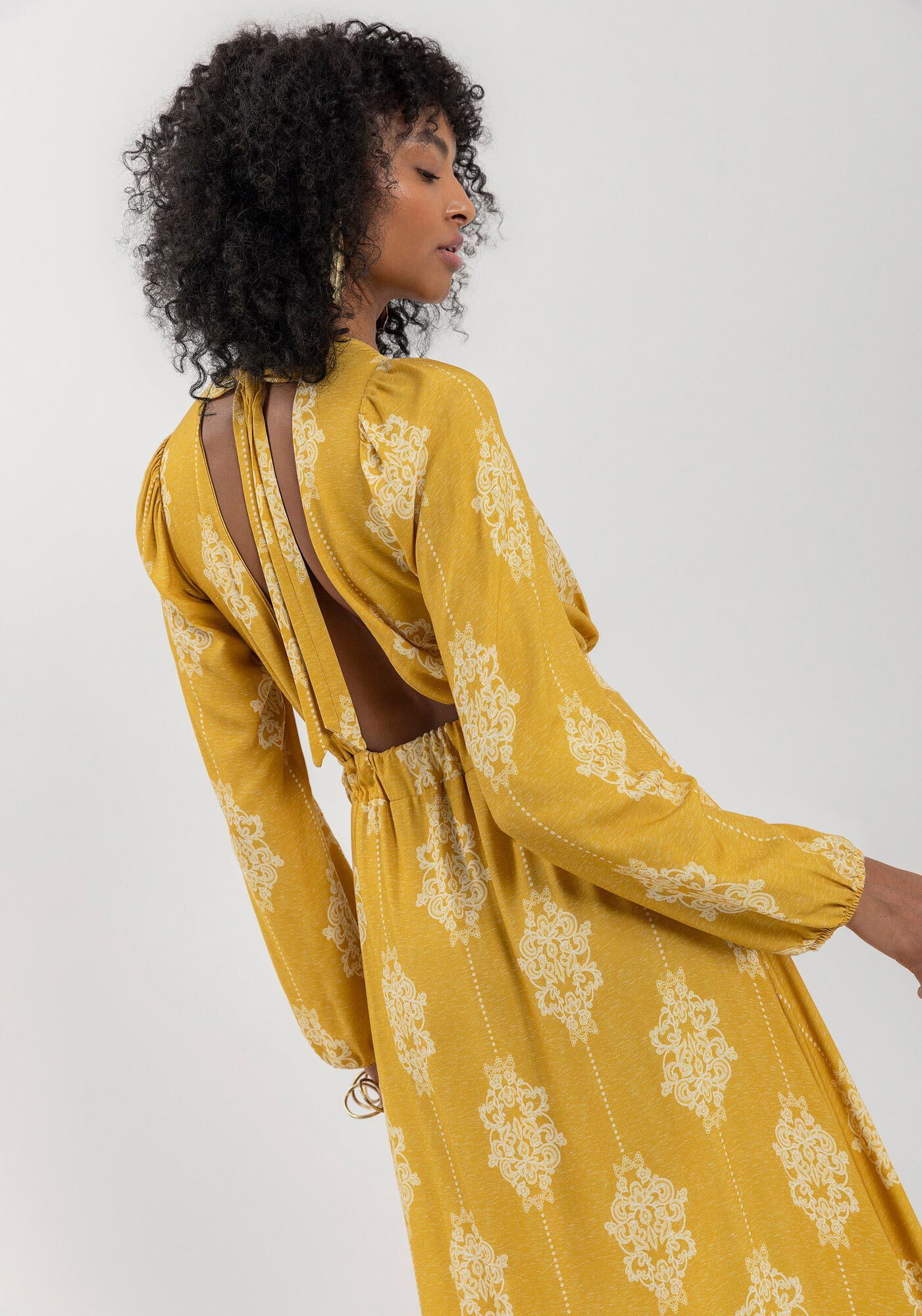 Vestido Estampado Assim&eacute;trico Com Mangas Longas E Amarra&ccedil;&atilde;o, , large.