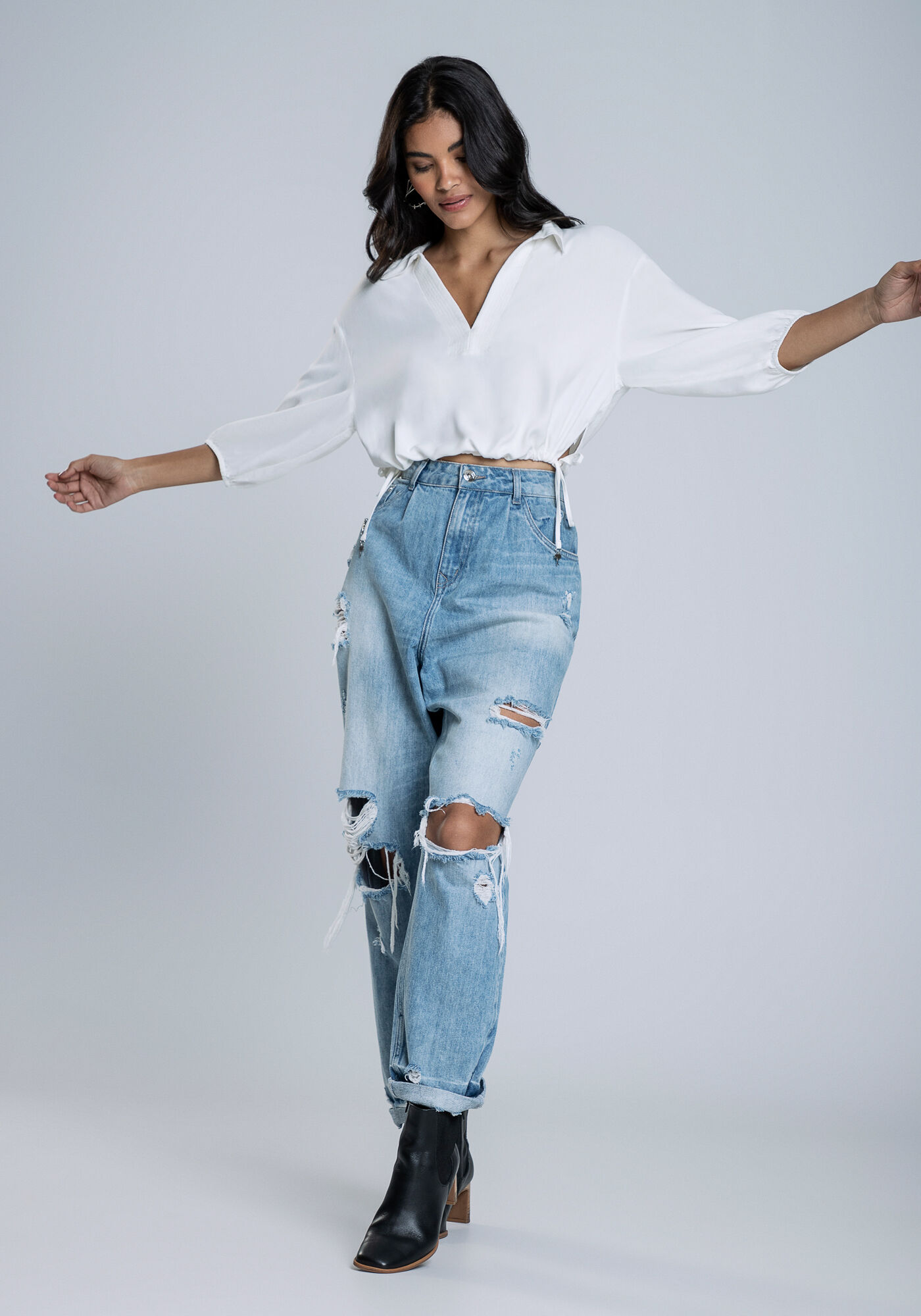 Blusa Manga 3/4 em Crepe com Amarra&ccedil;&atilde;o Barra, BRANCO OFF WHITE, large.