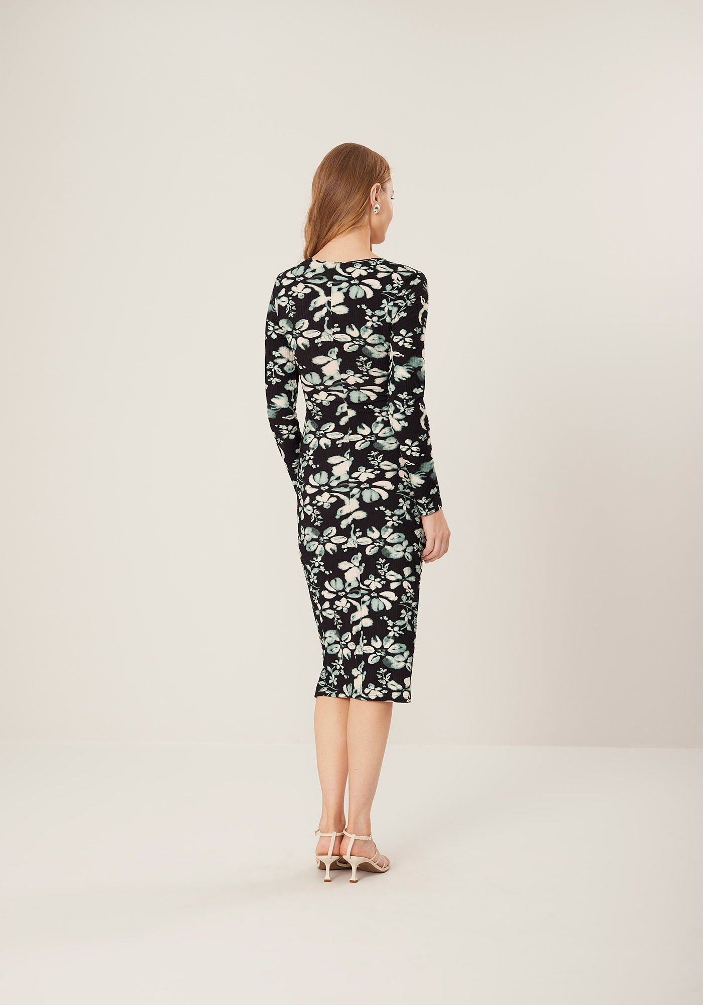 Vestido Estampado Midi Em Malha Canelada Com Recorte Frontal, , large.