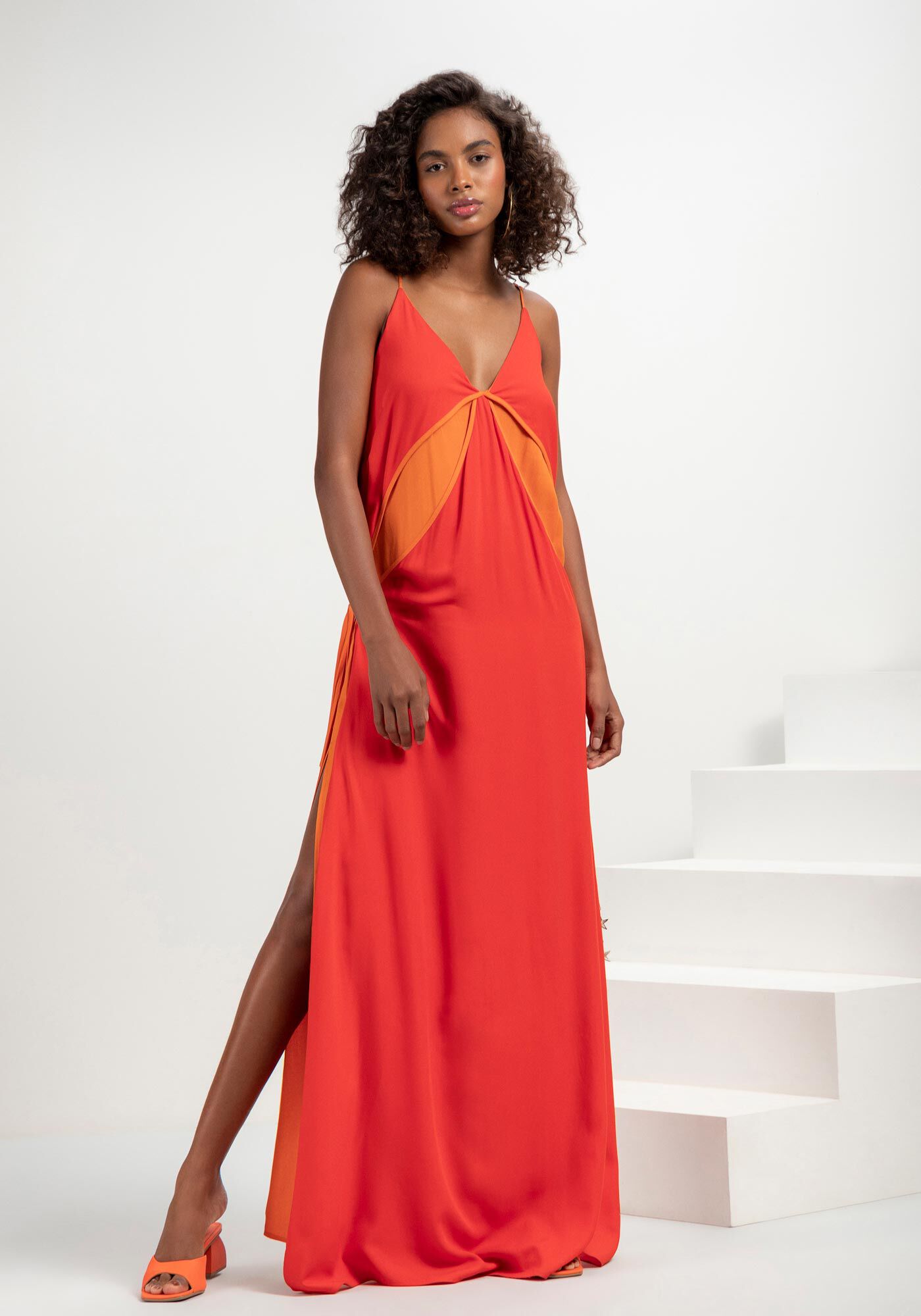 Vestido crepe vermelho deals longo