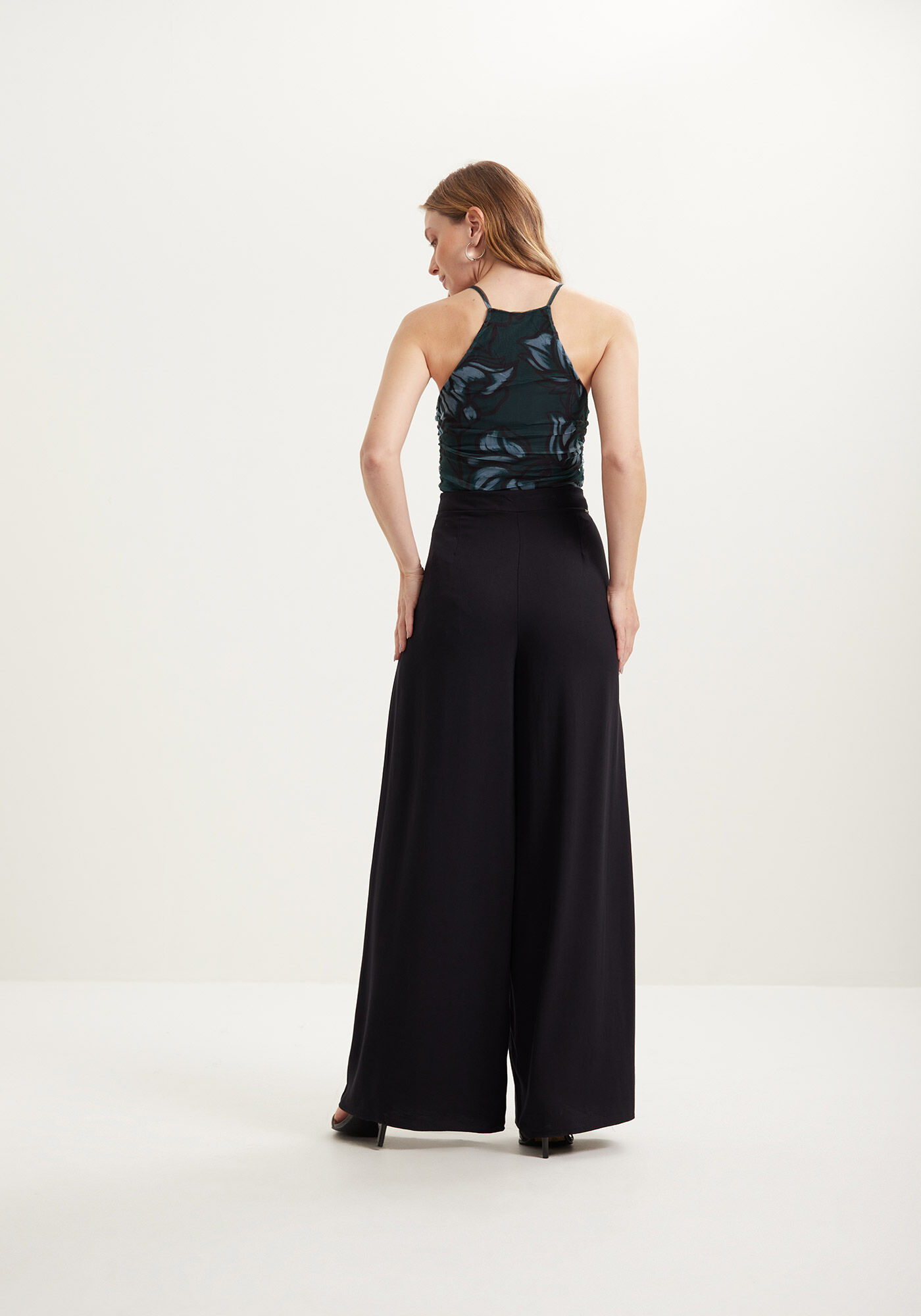 Cal&ccedil;a Pantalona Com Cintura Alta Em Crepe De Viscose, , large.