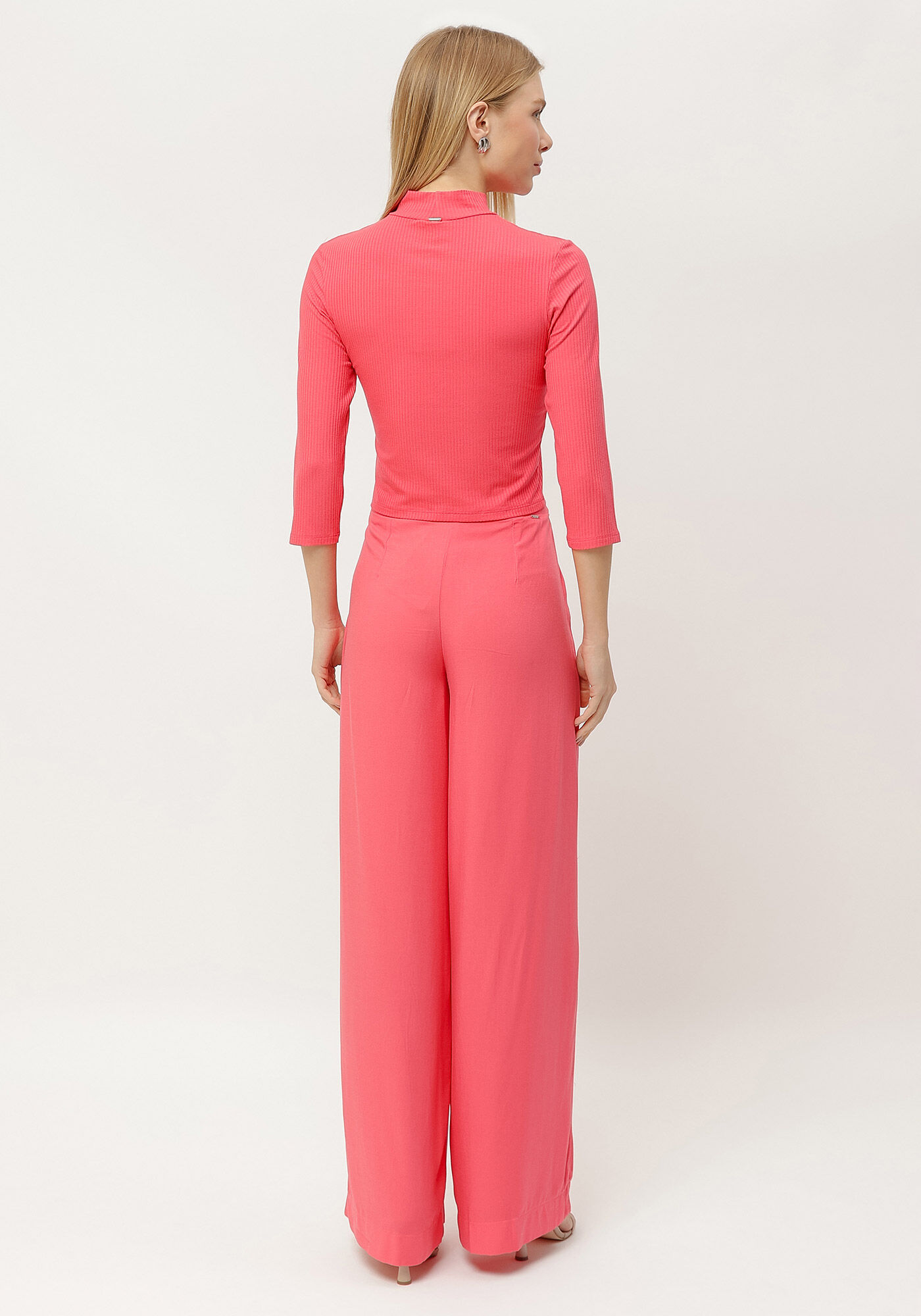 Blusa Manga 3/4 Cropped Canelada com Gola Alta, , large.