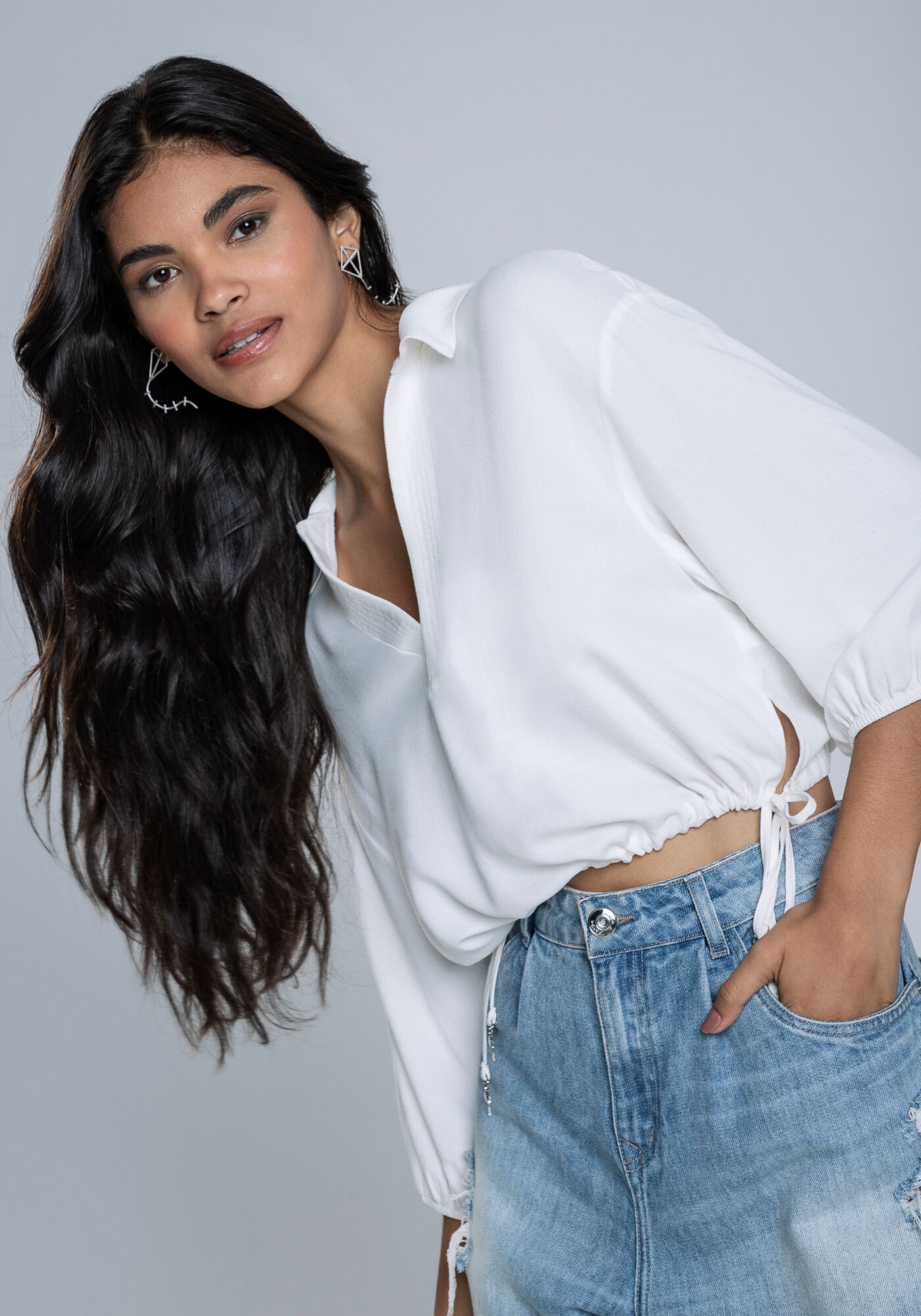 Blusa Manga 3/4 em Crepe com Amarra&ccedil;&atilde;o Barra, BRANCO OFF WHITE, large.