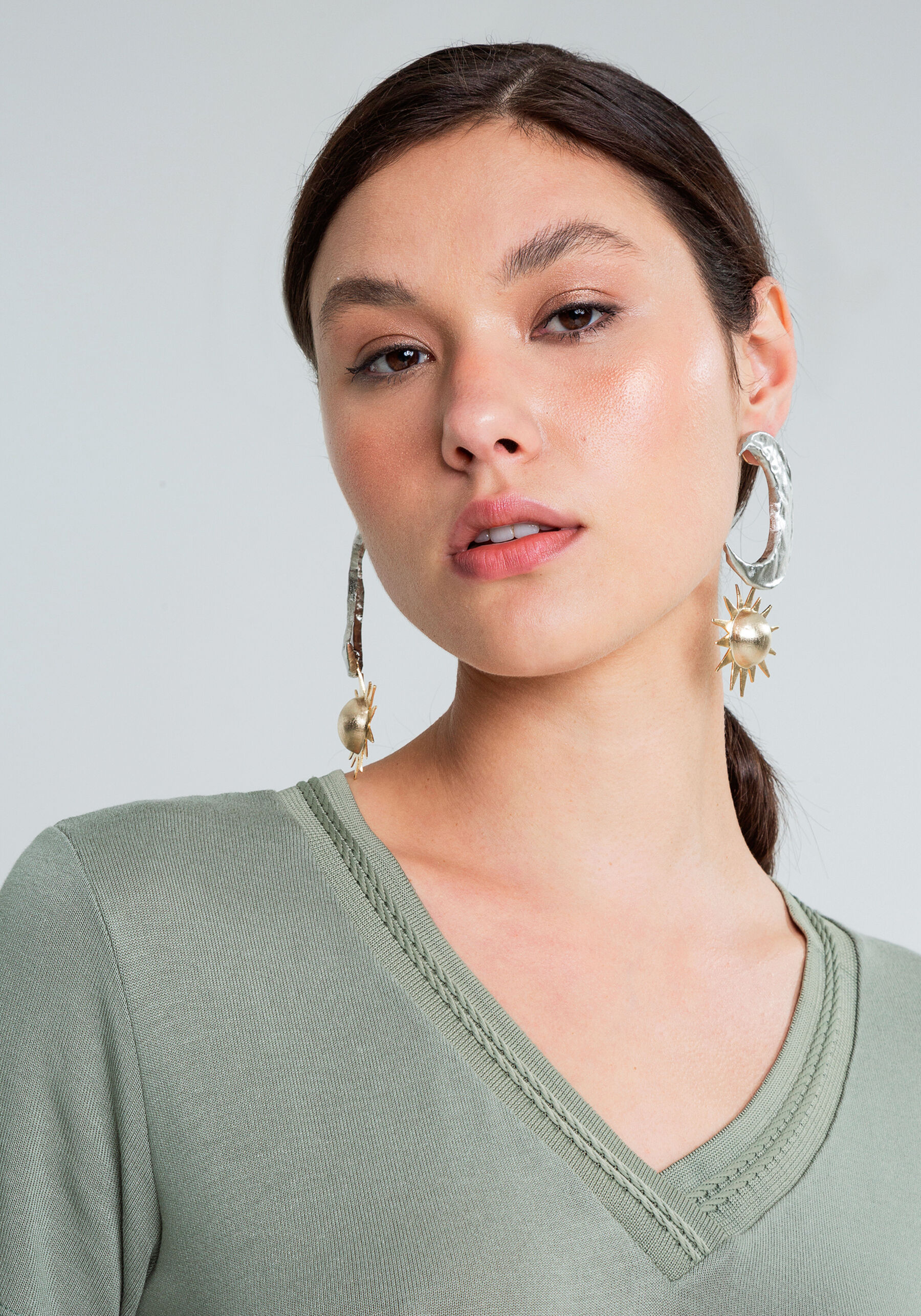 Blusa Decote V Detalhe Trança, VERDE. Blusa Decote V Detalhe Trança, VERDE, large.