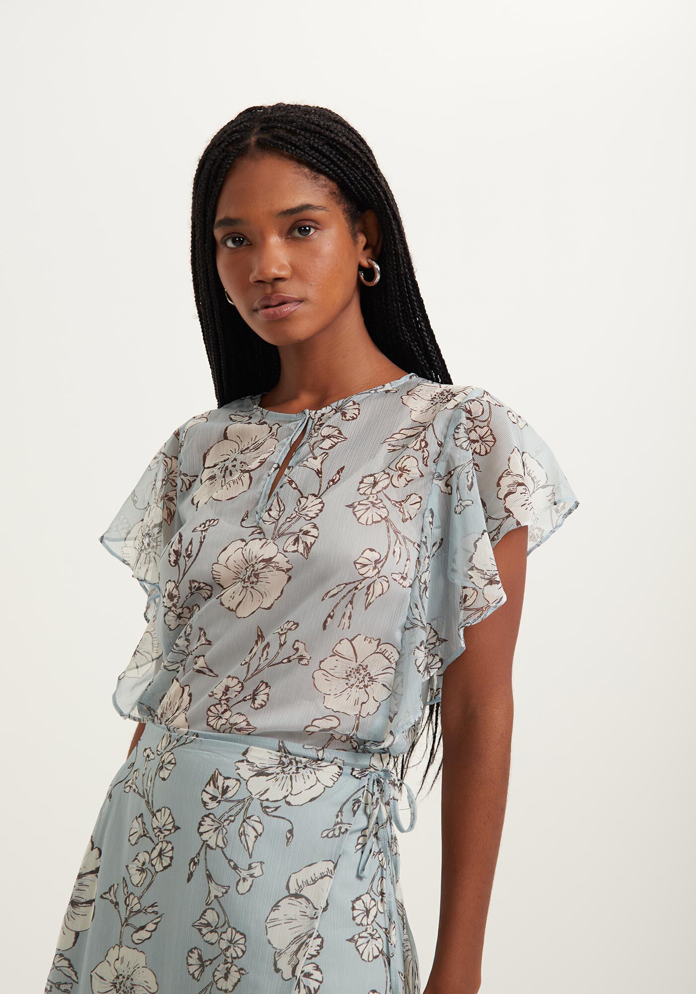 Blusa Fluida Estampada Com Babados E Transpar&ecirc;ncia, , large.