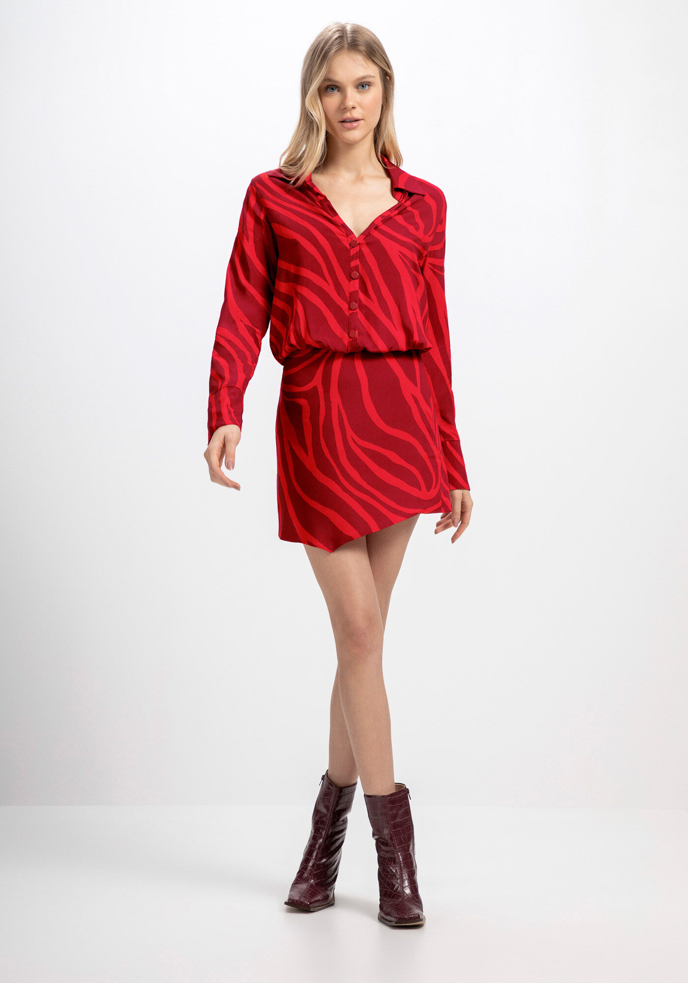 Vestido Curto Manga Longa em Viscose com Bot&otilde;es, , large.