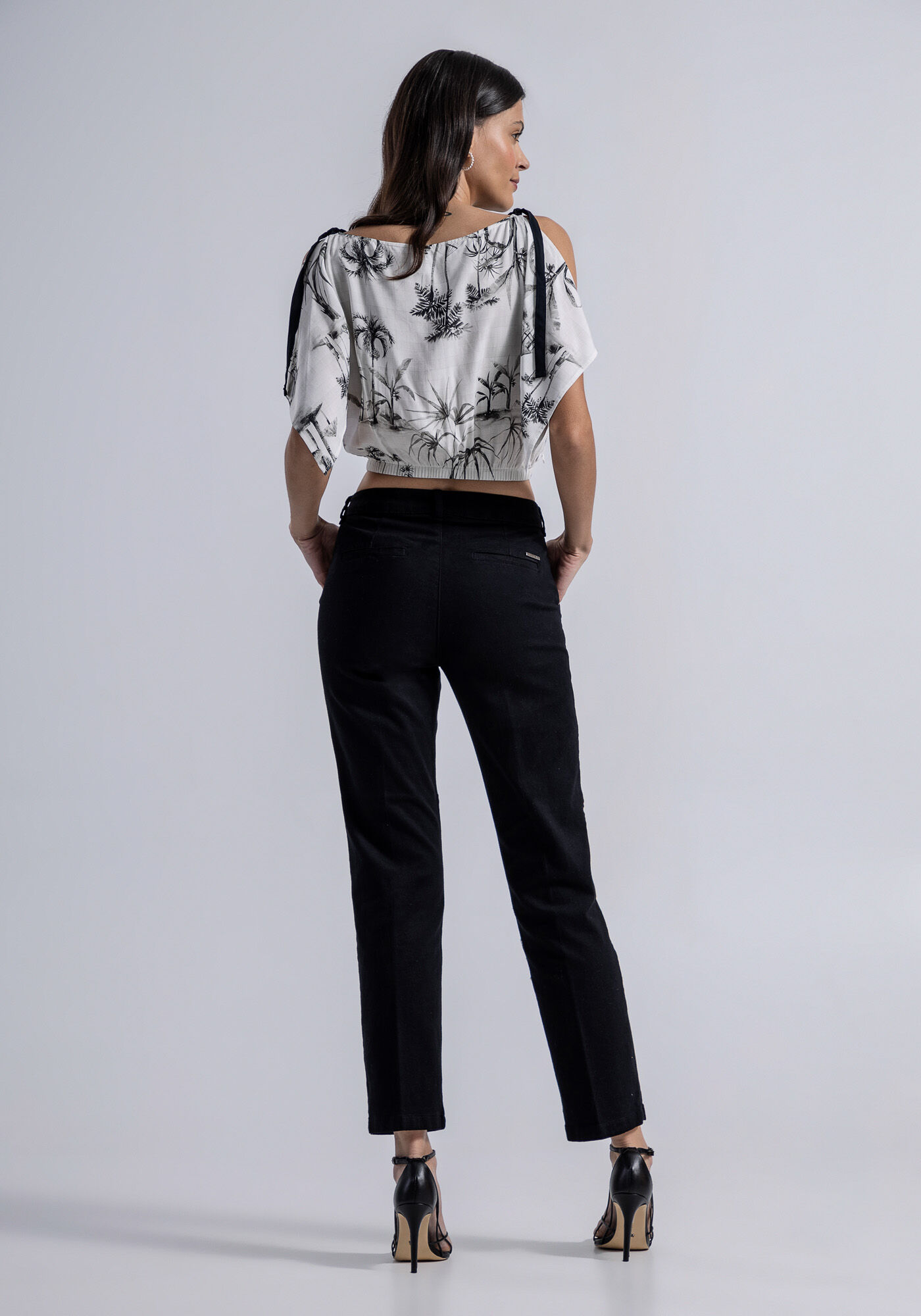 Cal&ccedil;a Jeans Alfaiataria Cropped com Cintura Alta, , large.