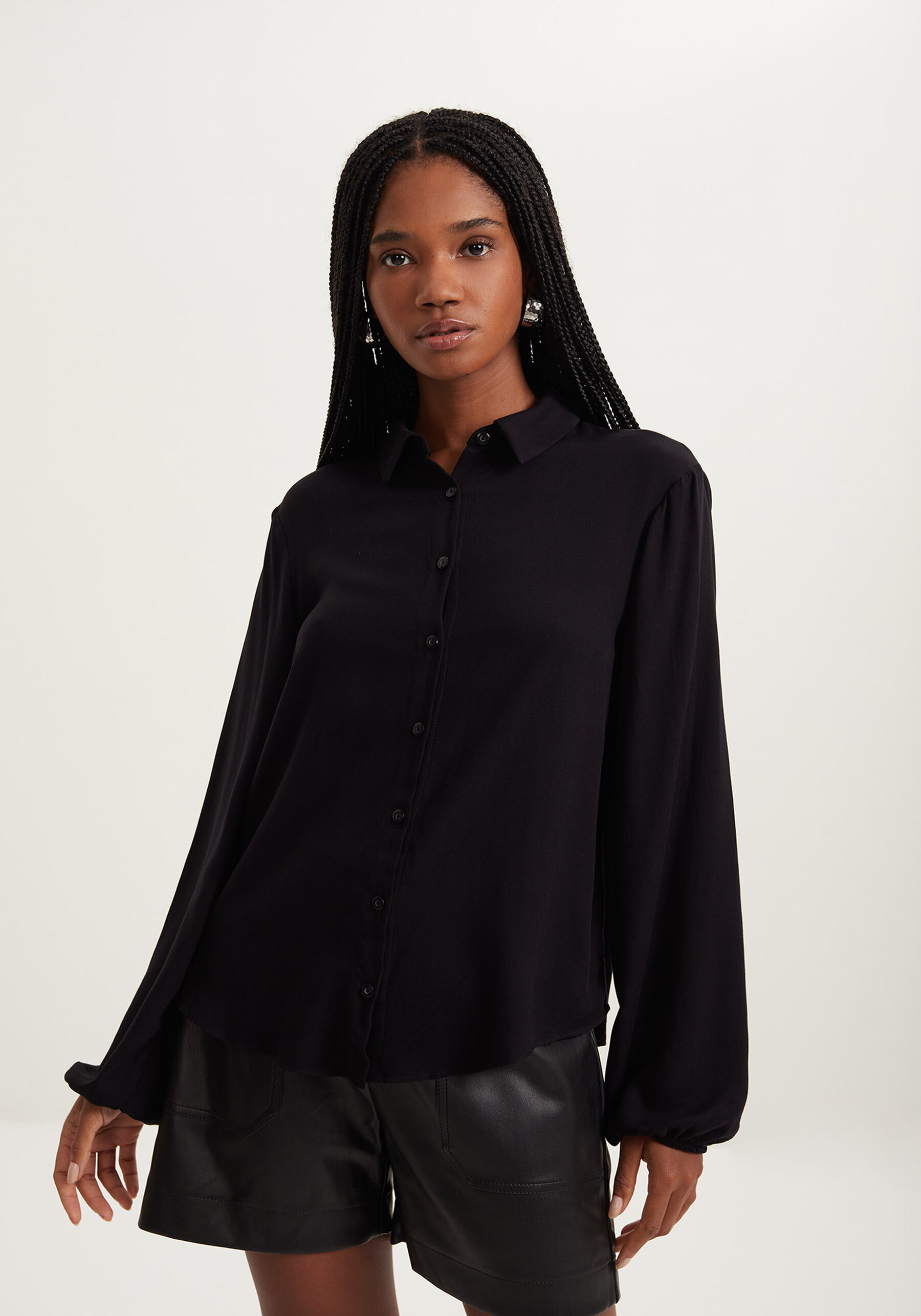 Camisa de Manga Longa Com Gola E Botões, . Camisa de Manga Longa Com Gola E Botões, , large.