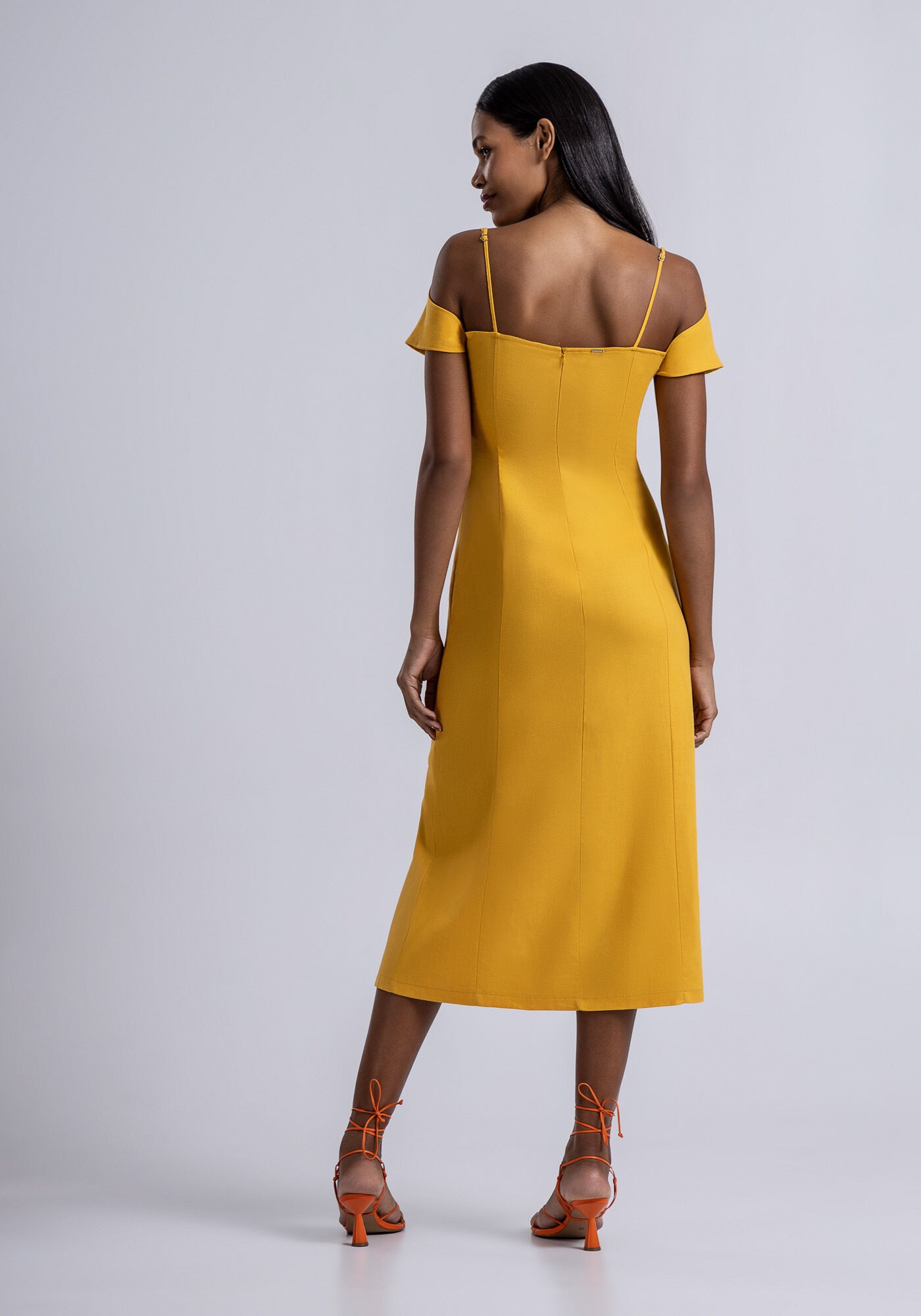 Vestido de cheap linho midi amarelo