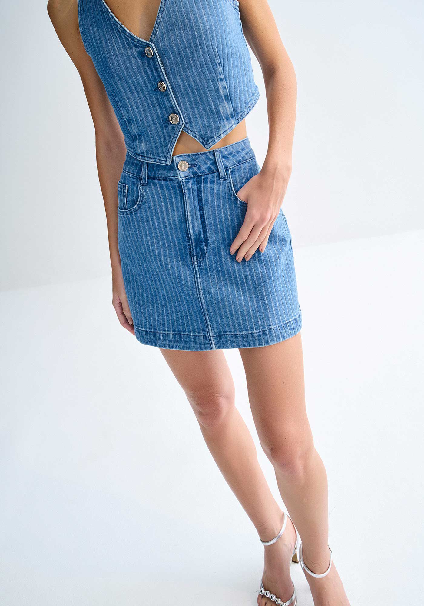 Saia Jeans Curta Cintura Alta Risca de Giz, JEANS, large.