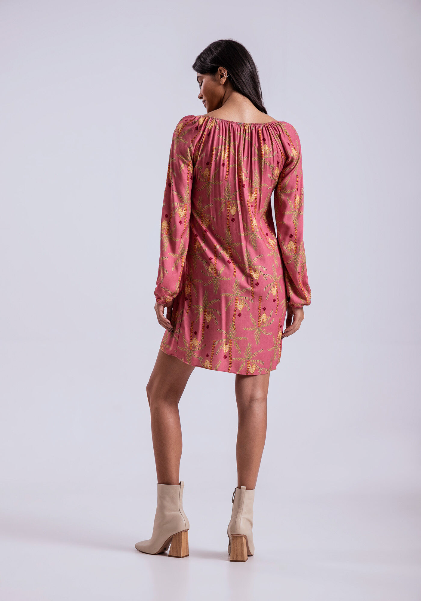 Vestido Curto em Viscose com Faixa, TROPICALIA, large.