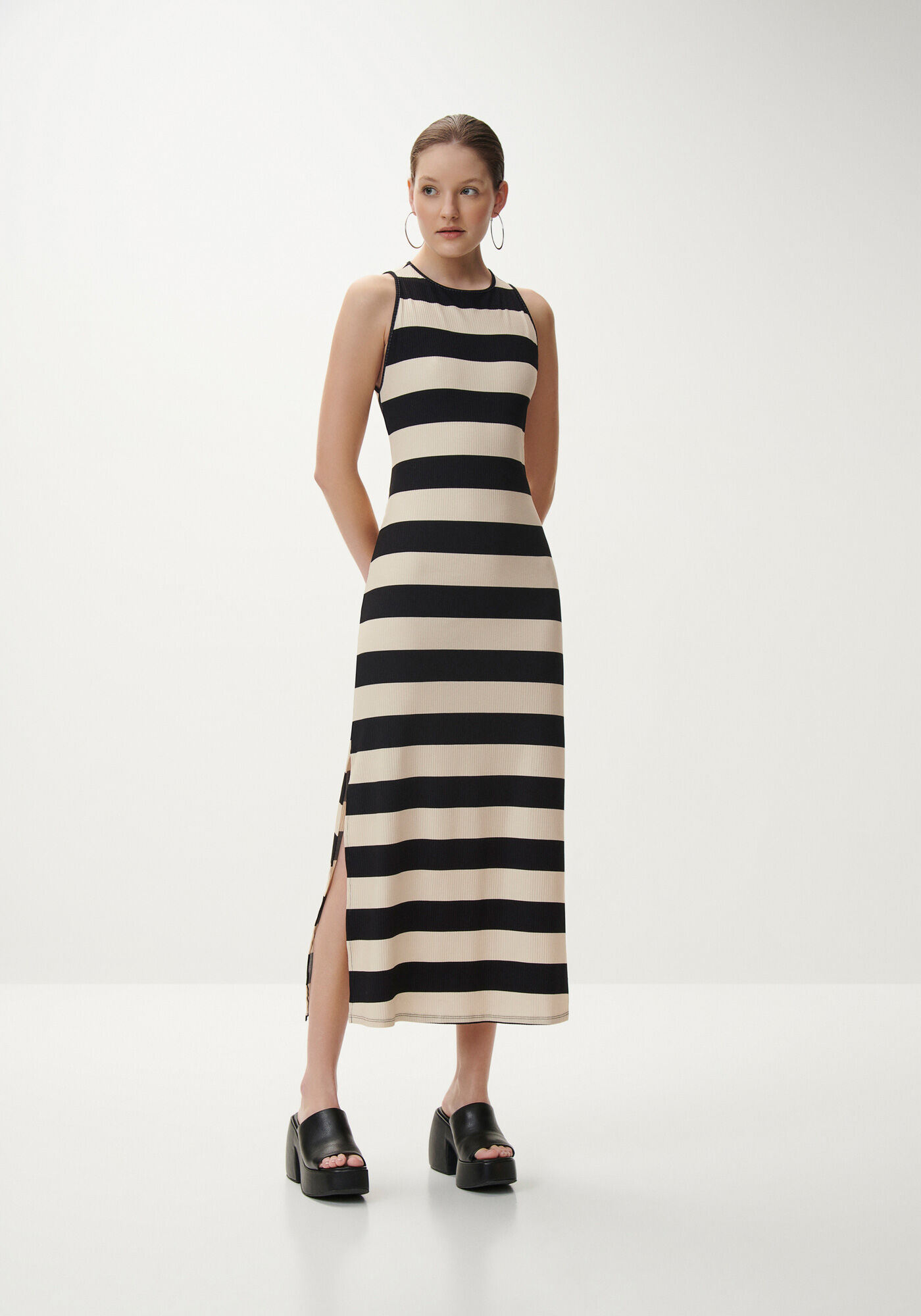 Vestido Midi Canelado Estampado com Fenda Lateral, , large.