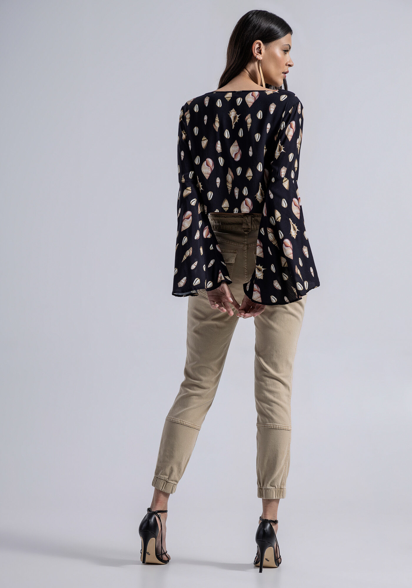 Blusa Estampada em Viscose com Manga Sino, BUZIOS, large.