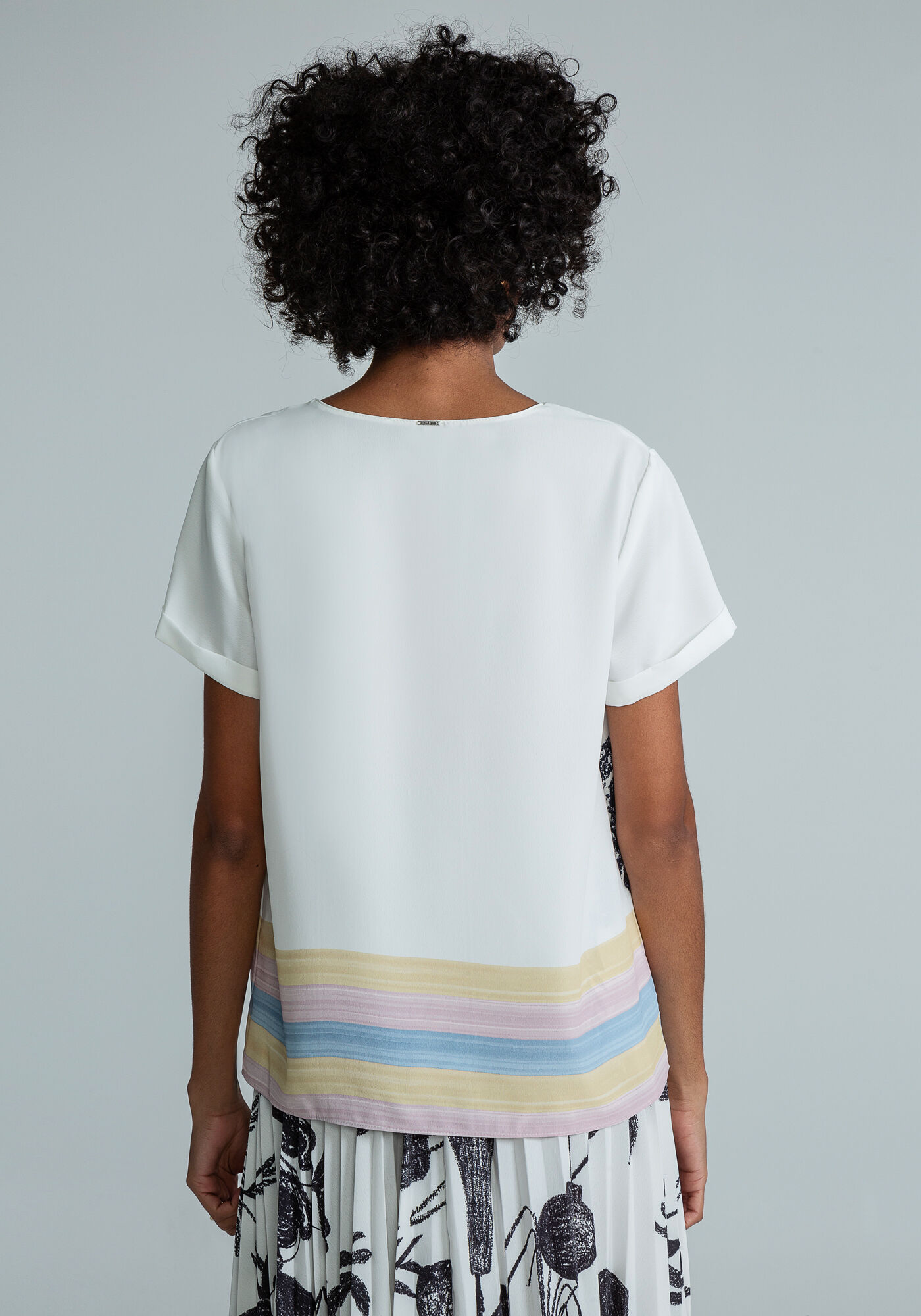 Blusa Manga Curta Estampada, CONTRASTE, large.